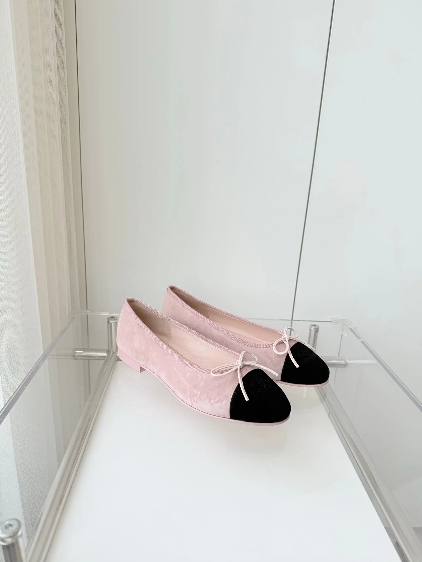 BALLET FLAT IN BABY PINK MIX BLACK SUEDE