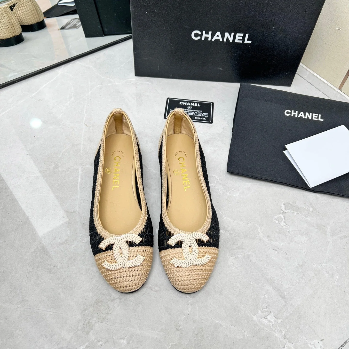 BALLET FLAT 10 MM IN BLACK MIX BEIGE RAFFIA