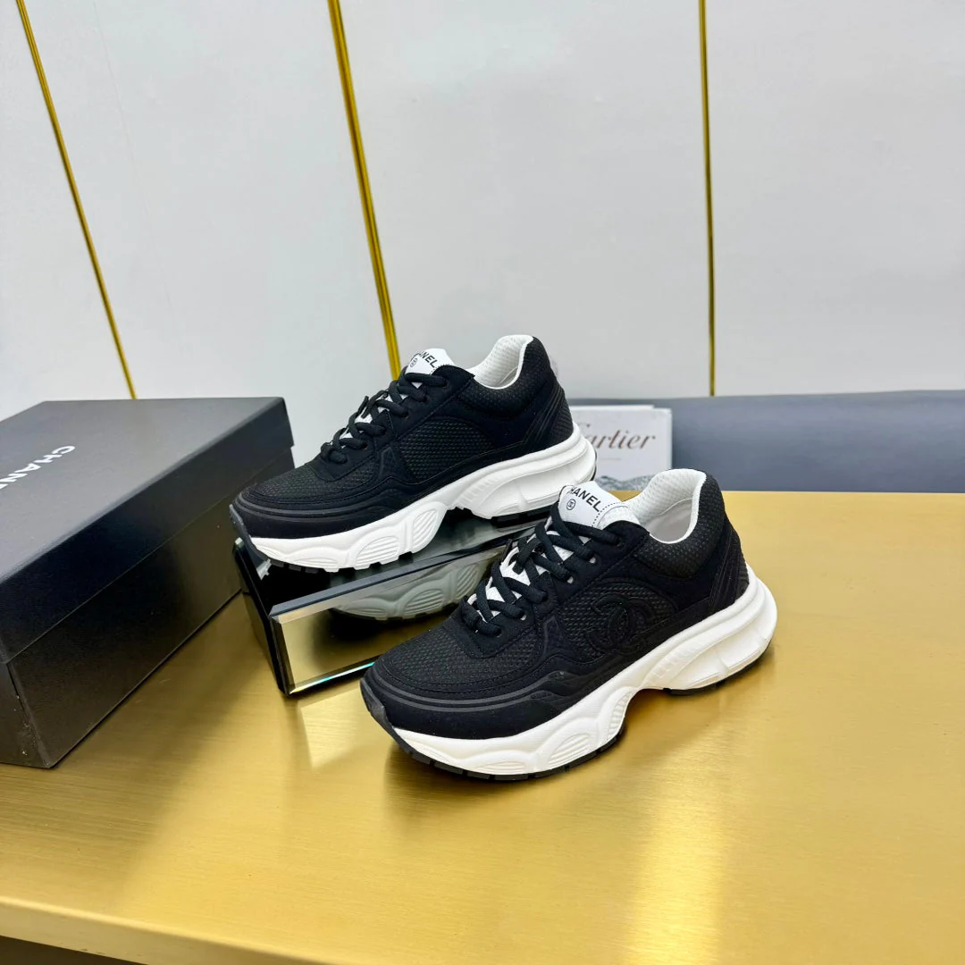 DAD SNEAKER IN BLACK SUEDE AND BREATHABLE MESH