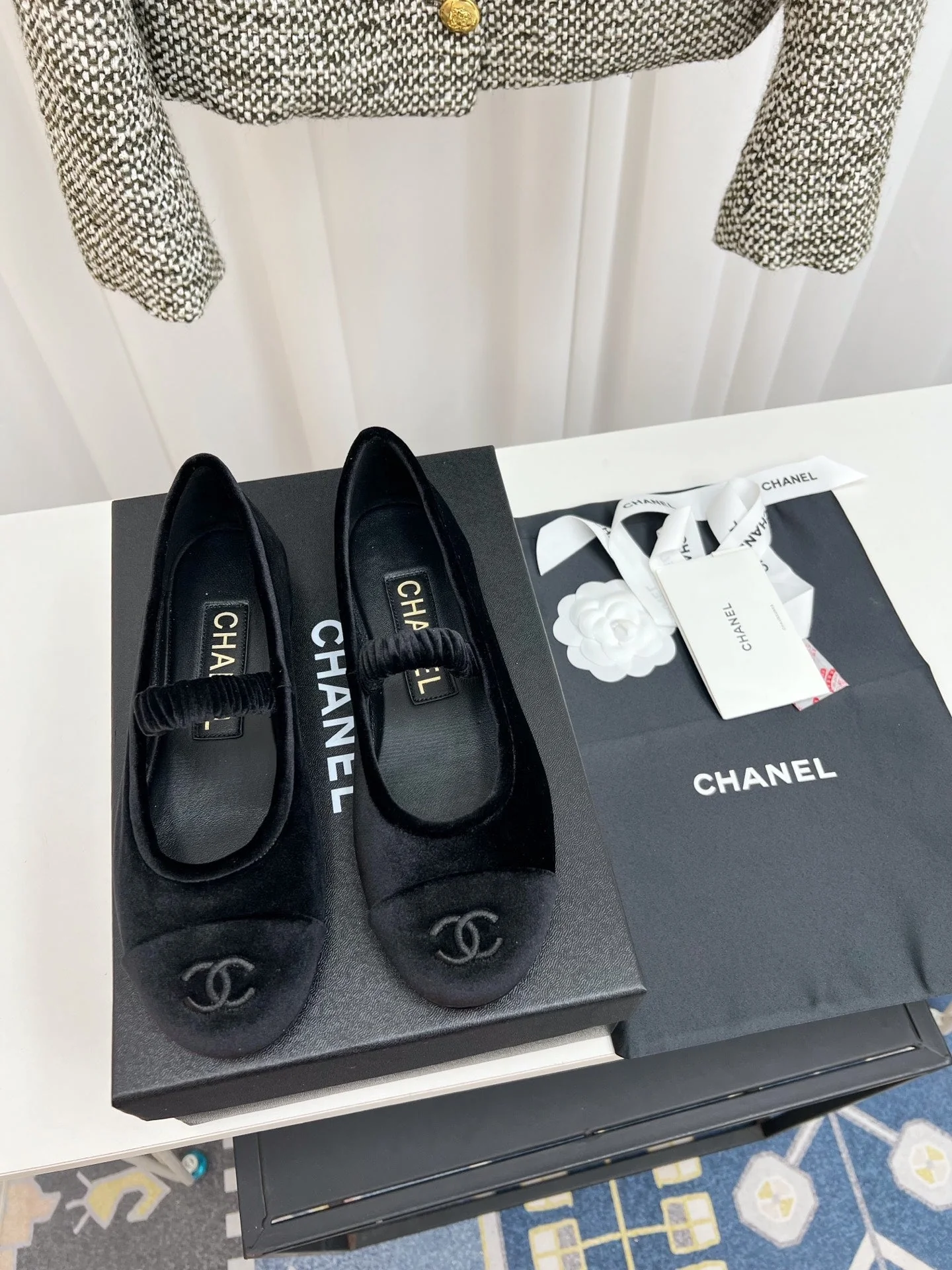 CC MARY JANE FLAT IN BLACK VELVET