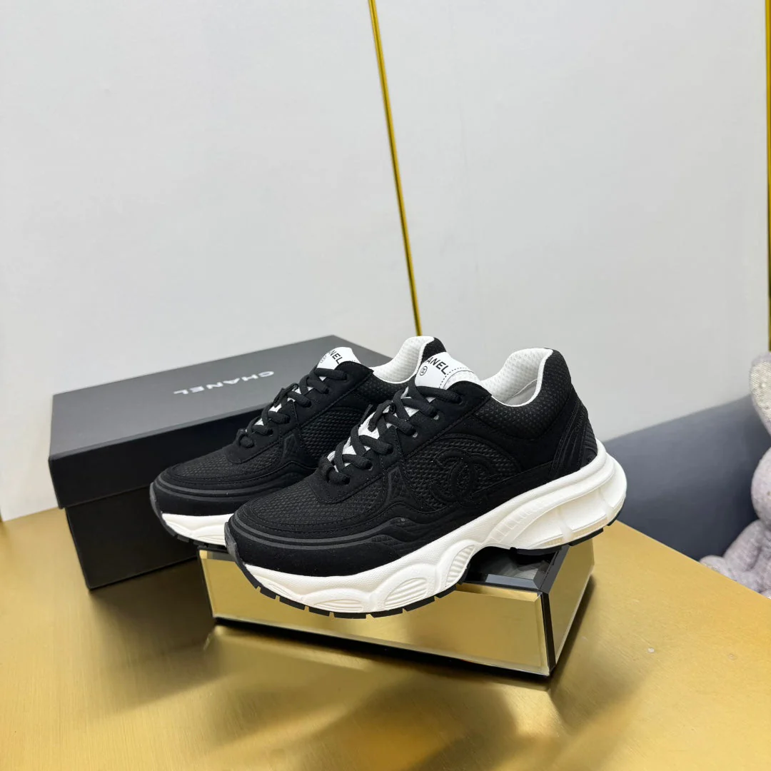 DAD SNEAKER IN BLACK SUEDE AND BREATHABLE MESH