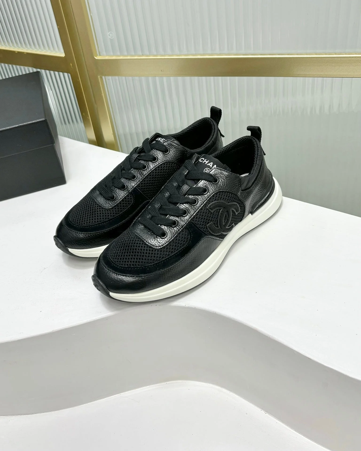 SNEAKER IN BLACK SUEDE