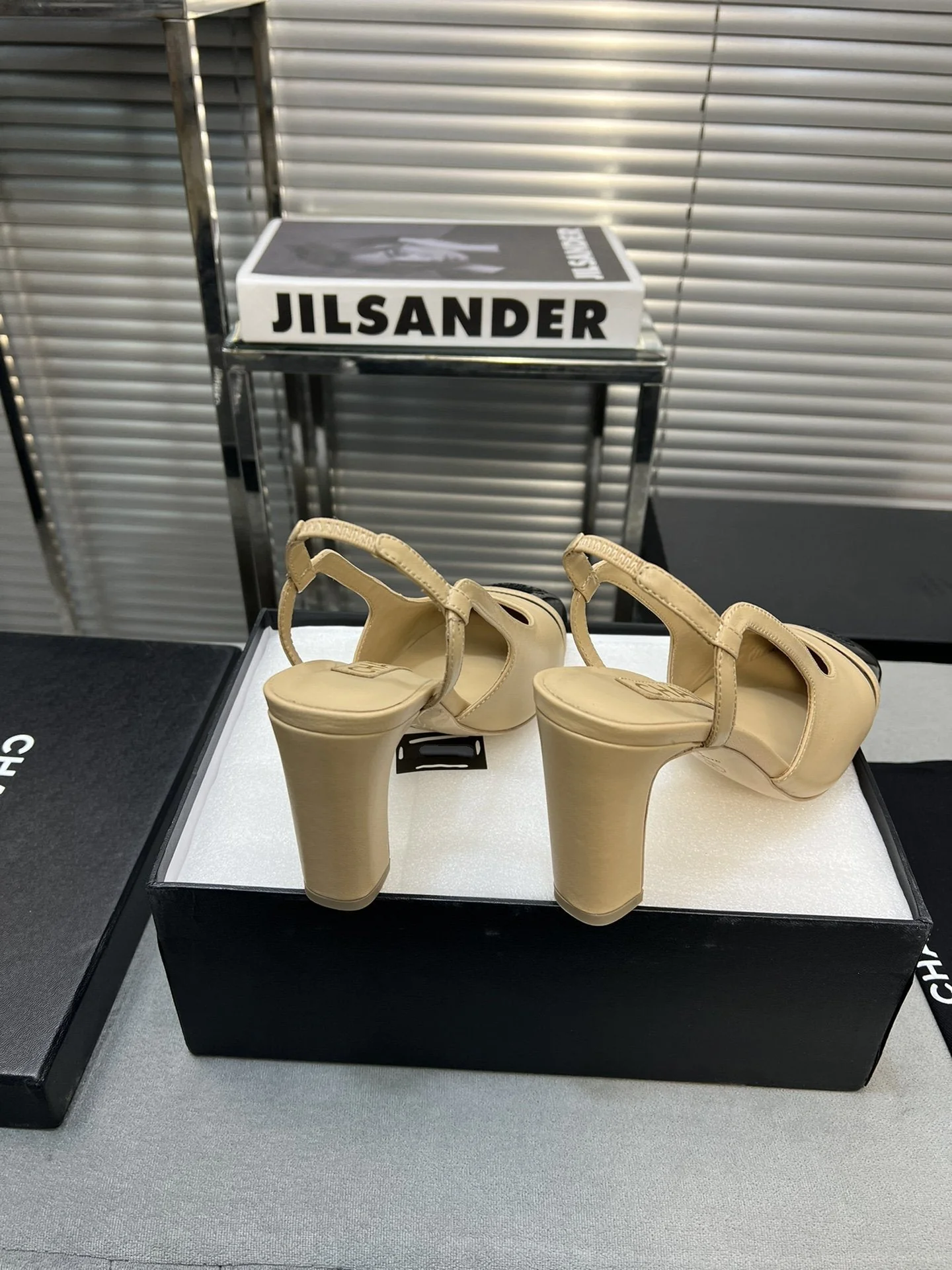 slingback light beige suede silver metalic lambskin square toe 9.5