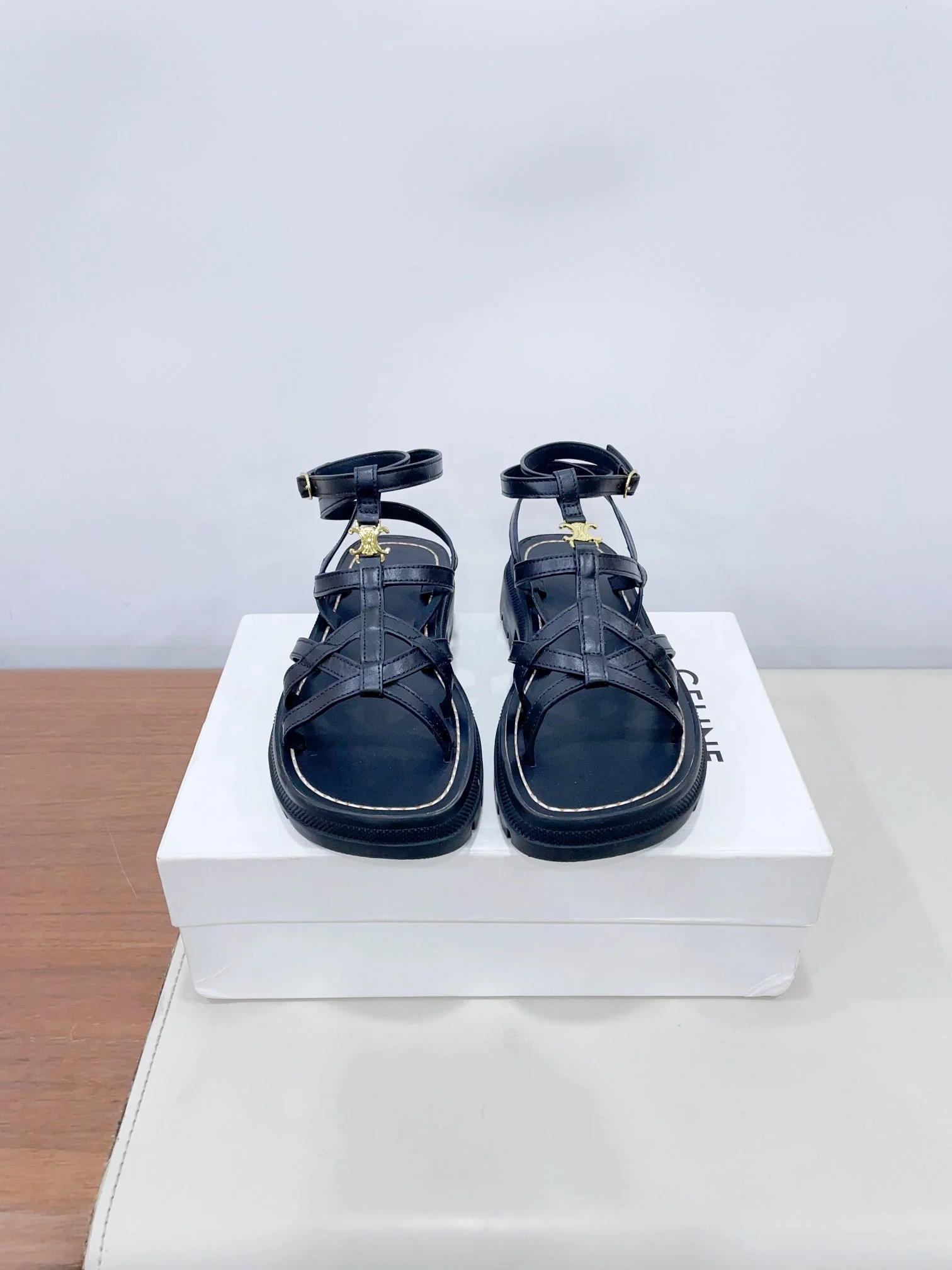CLEA TRIOMPHE STRAPPY SANDAL IN BLACK CALFSKIN