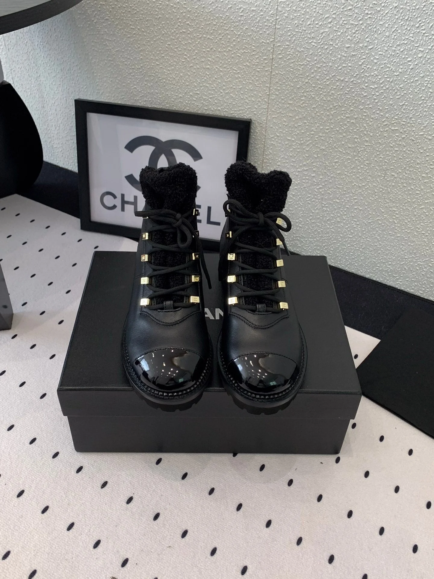 ANKLE BOOTS IN BLACK CALFSKIN 971629