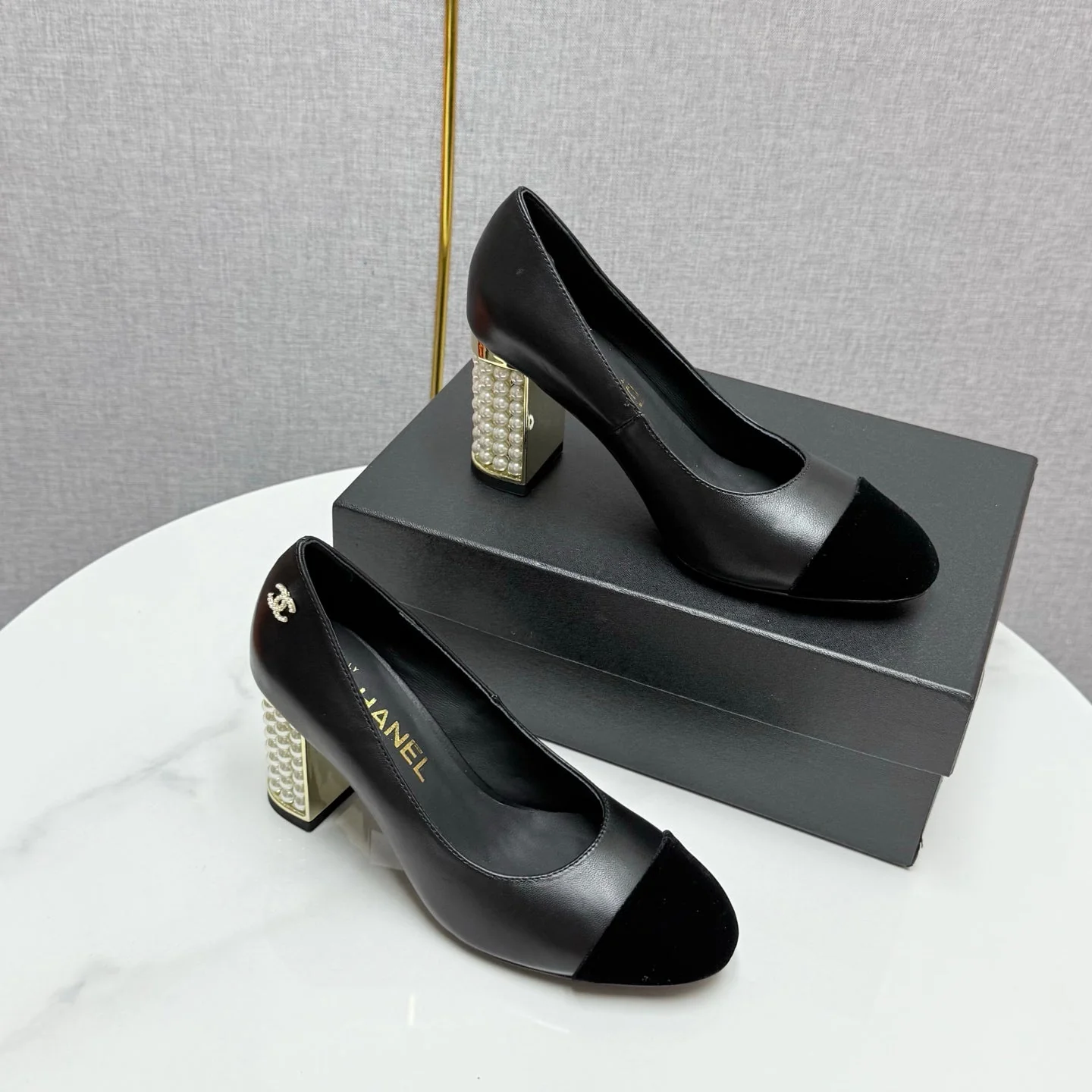 CC HIGH HEEL 25S IN BLACK LAMBSKIN AND SUEDE WITH PEARL HEEL STYLE 3
