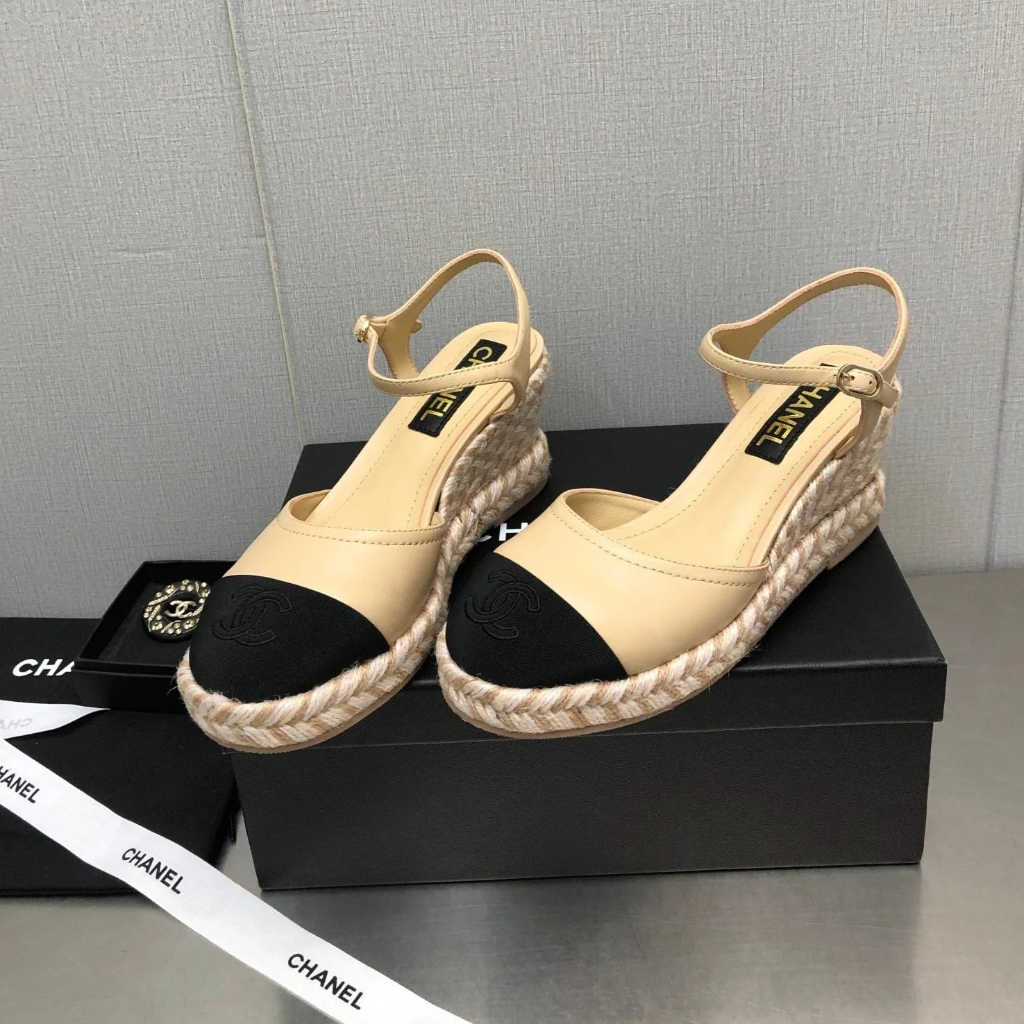 MARY JANE WEDGE BEIGE CREAM LAMBSKIN