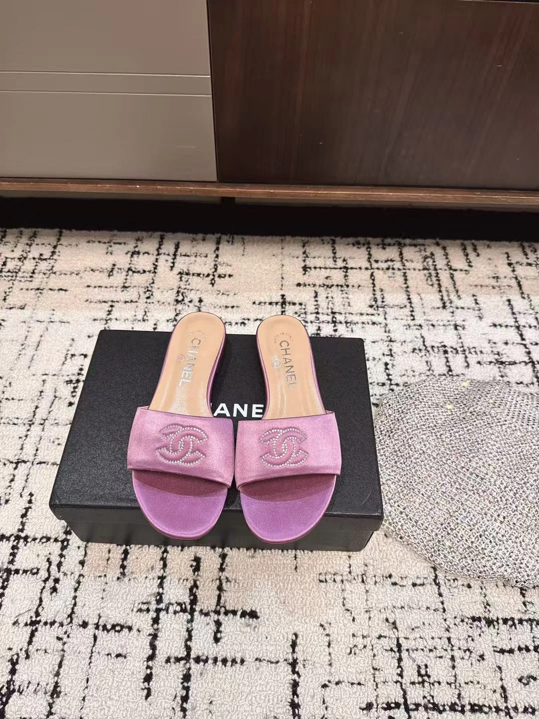 SLIPPERS IN LILAC PURPLE SATIN MIX CALFSKIN