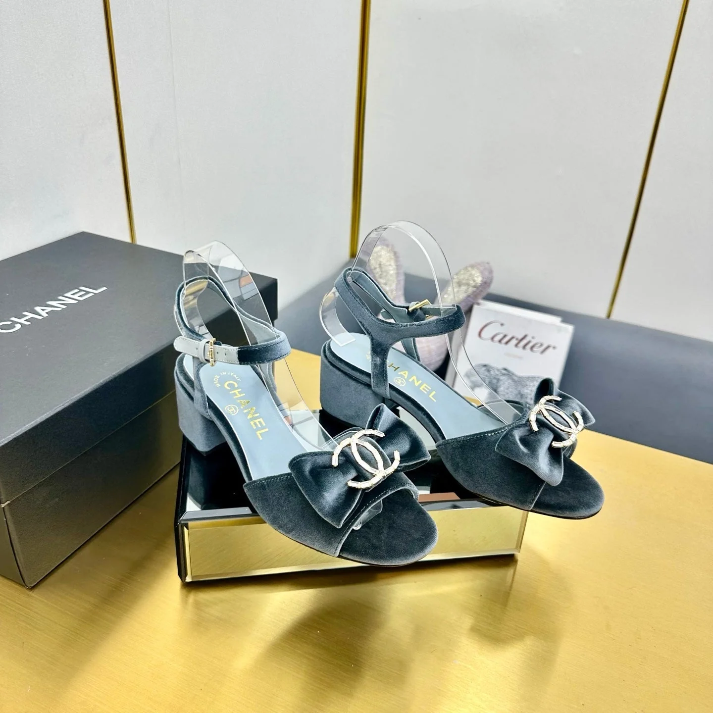 BOWKNOT RHINESTONES MID HEEL SANDAL IN STONE BLUE VELVET