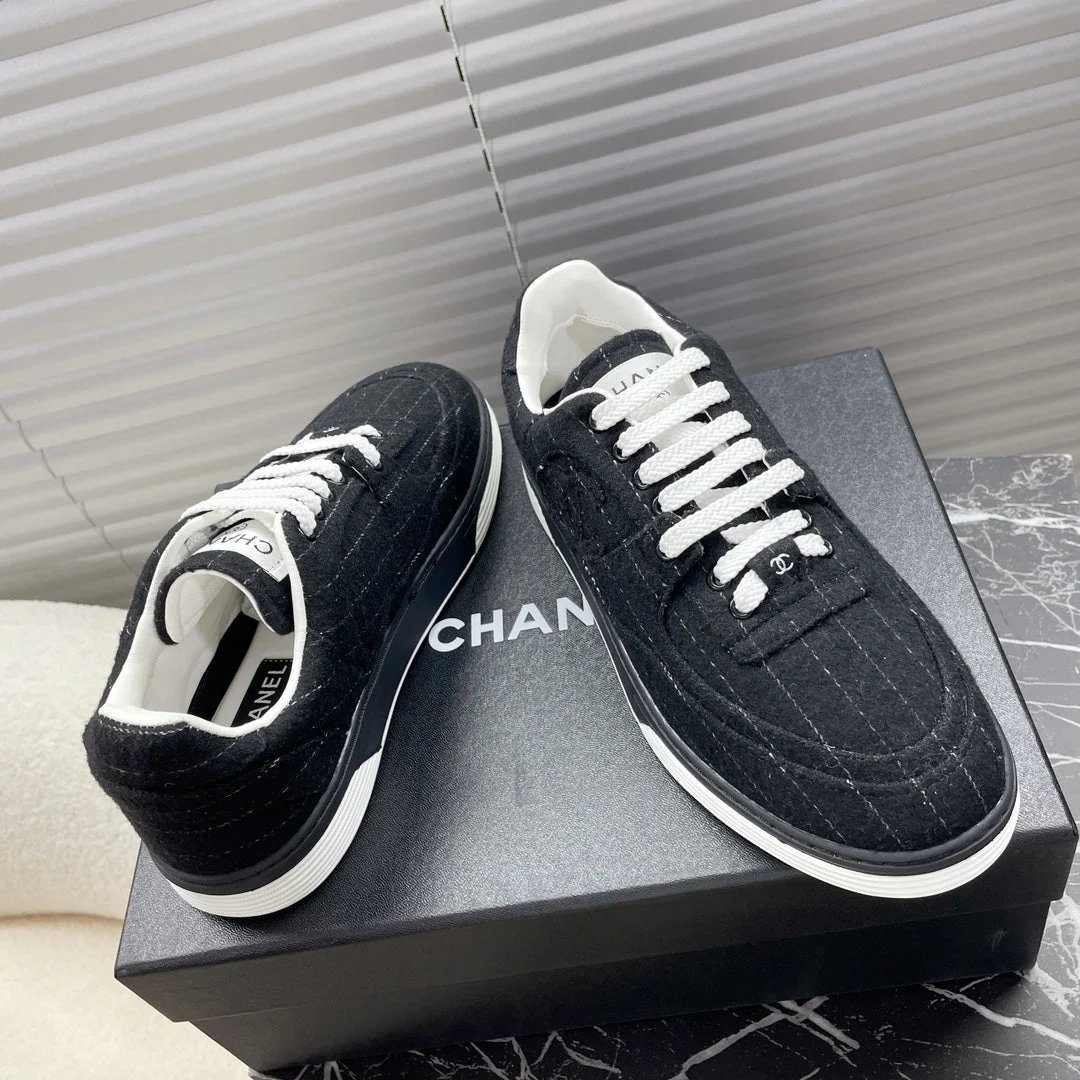 TRAINER SHOES IN BLACK WOOL FABRIC