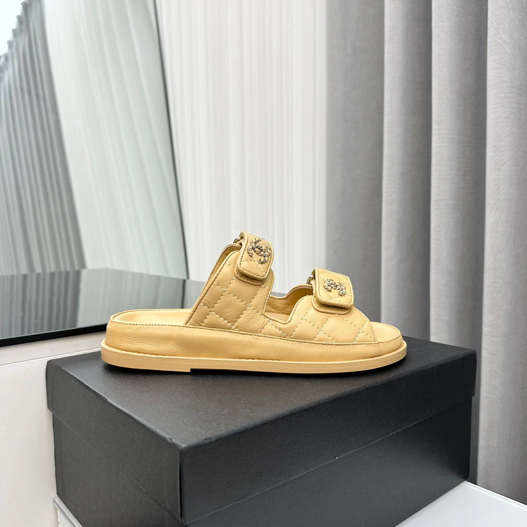 dad sandals beige lambskin interwomen leather cc