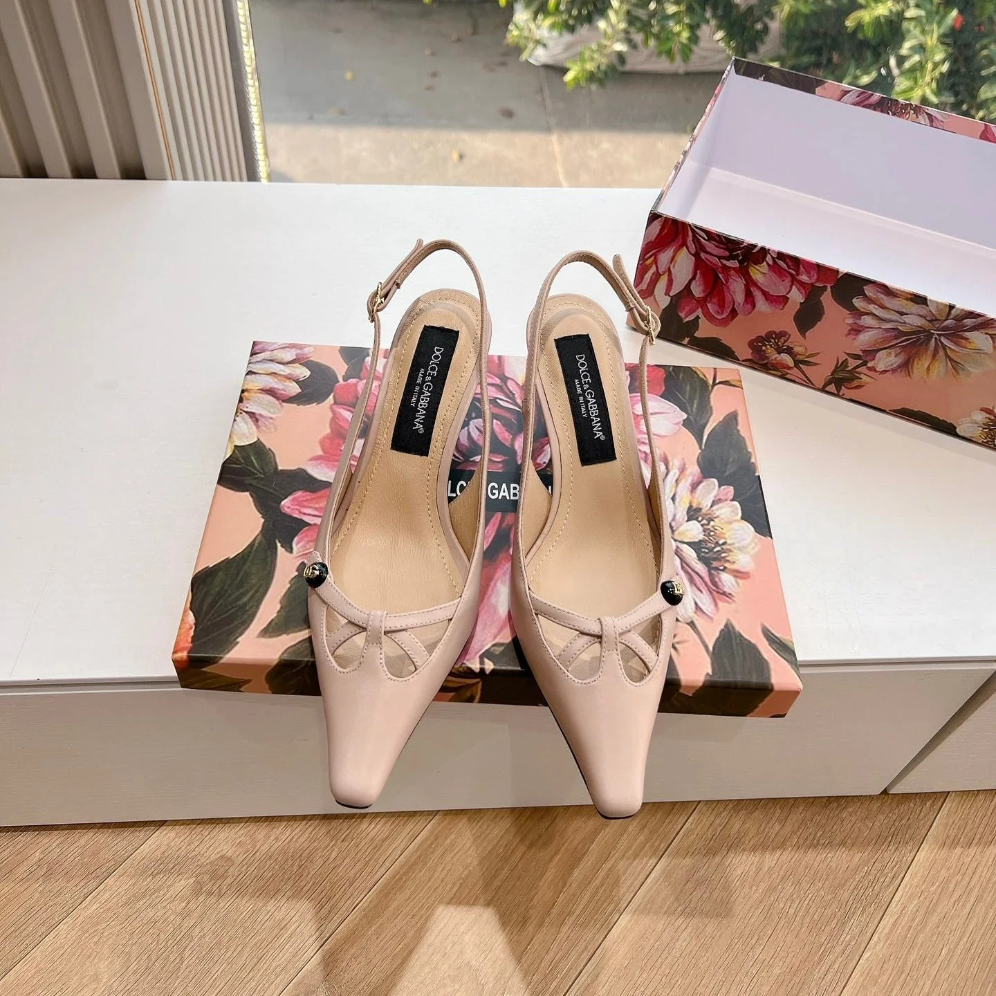 DG 70MM FOOTWEAR – BLUSH IN BEIGE CALFSKIN SLINGBACK