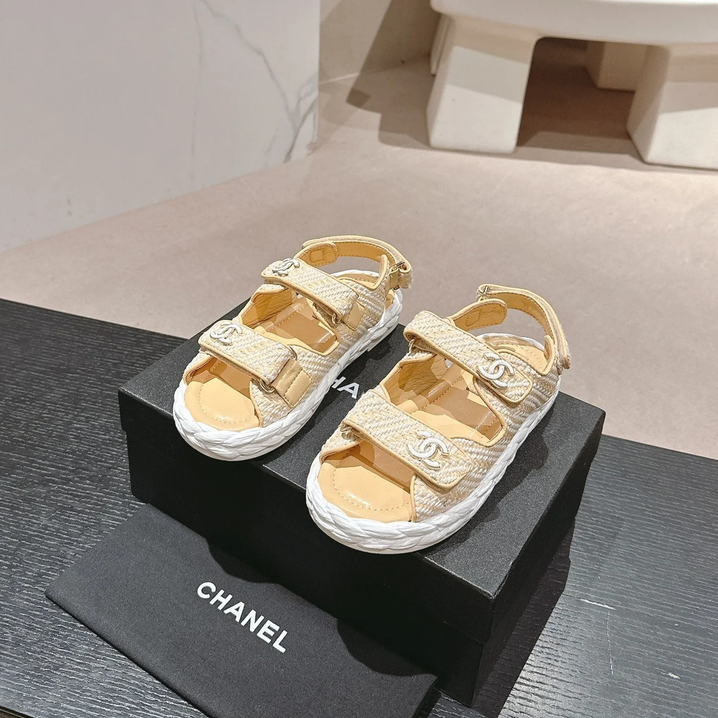 CC DAD SANDALS IN LIGHT YELLOW CALFSKIN