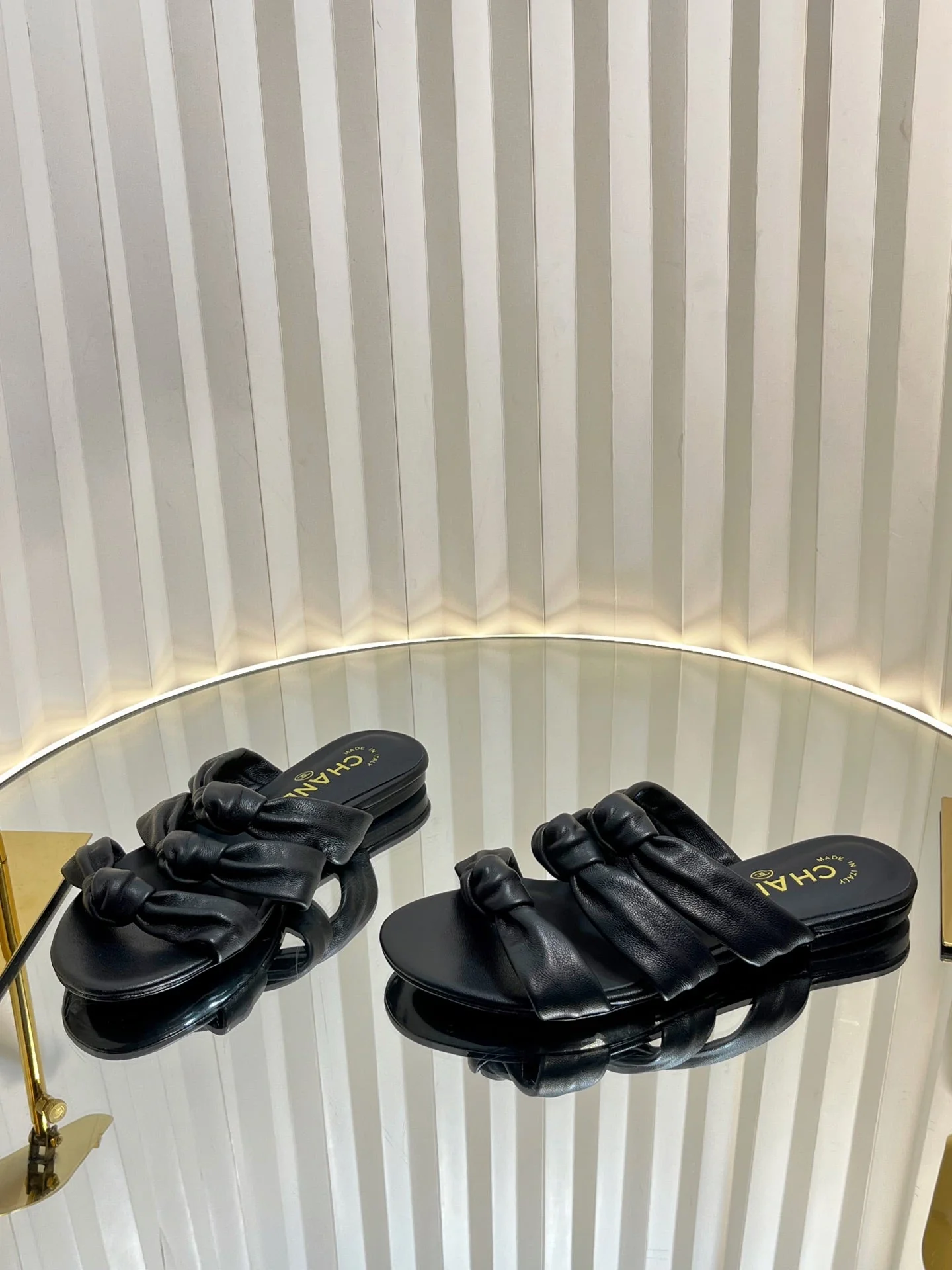 THREE STRAPS MULE IN BLACK CALFSKIN