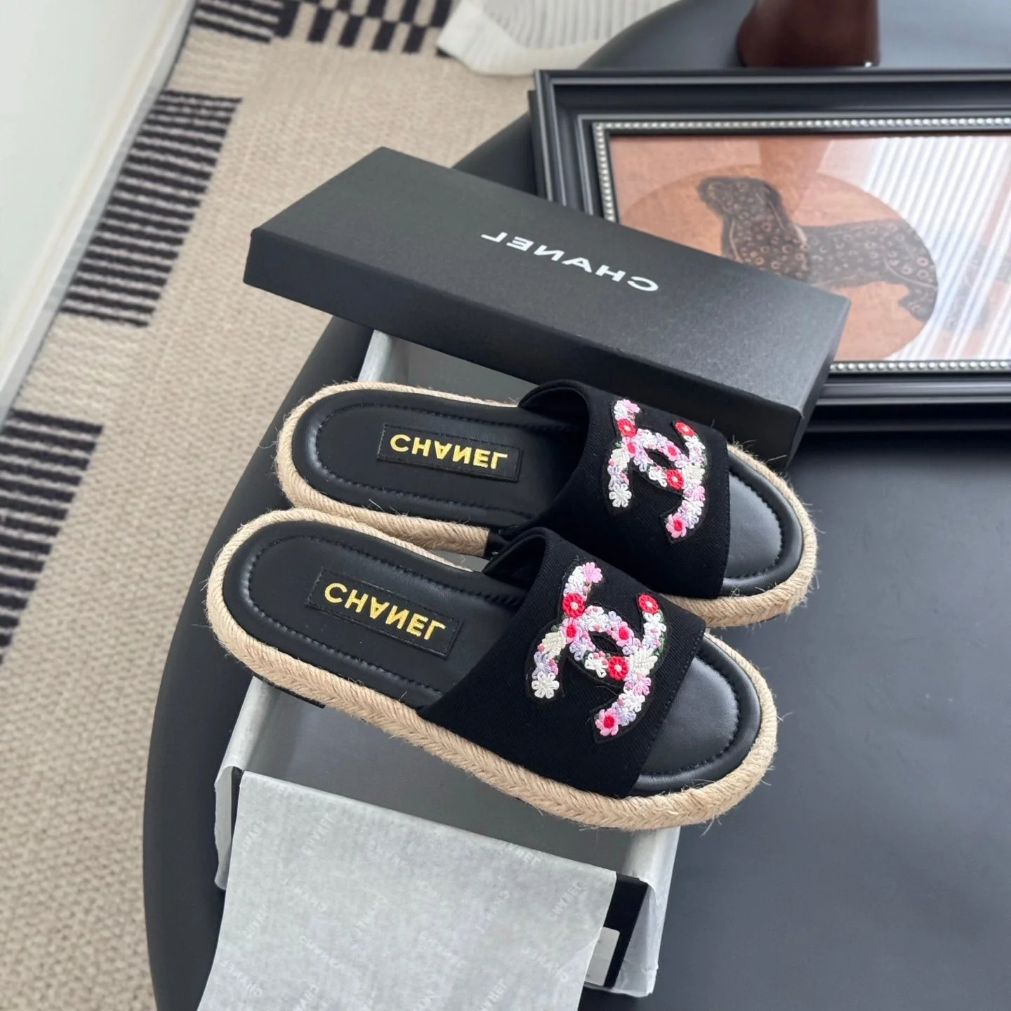 SLIPPERS IN BLACK SHEEPSKIN MIX FABRIC AND STRAPS BASE