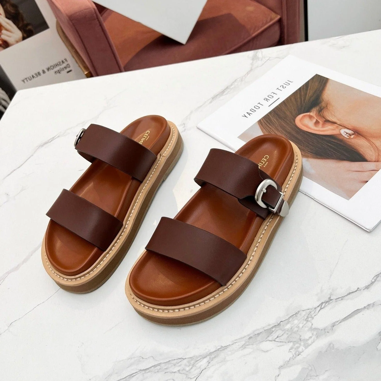 TIPPI IN CALFSKIN - VEGETAL TANNING DARK BROWN