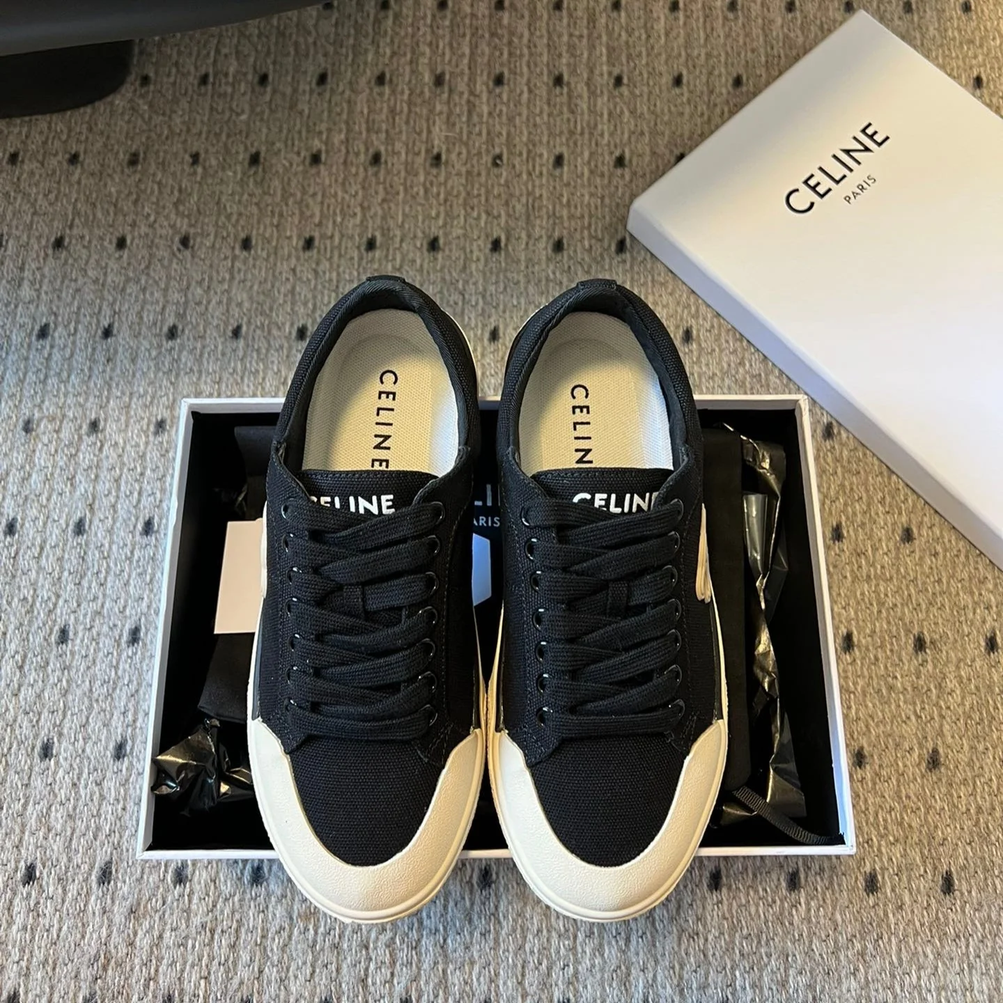 TRAINER LOW LACE-UP SNEAKER IN BLACK CANVAS