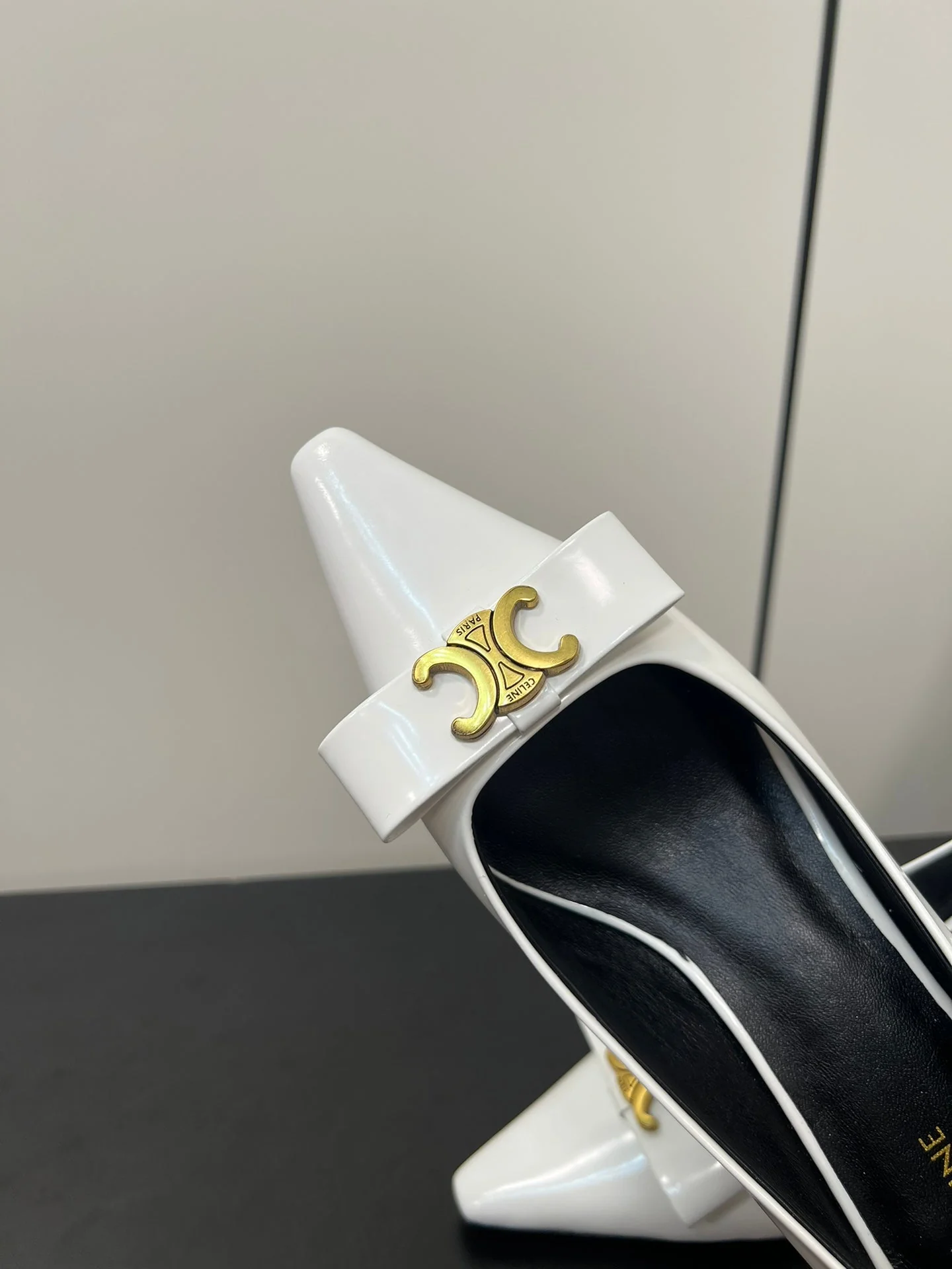 TRIOMPHE POINTED-TOE HIGH PUMPS IN WHITE SHINY CALFSKIN
