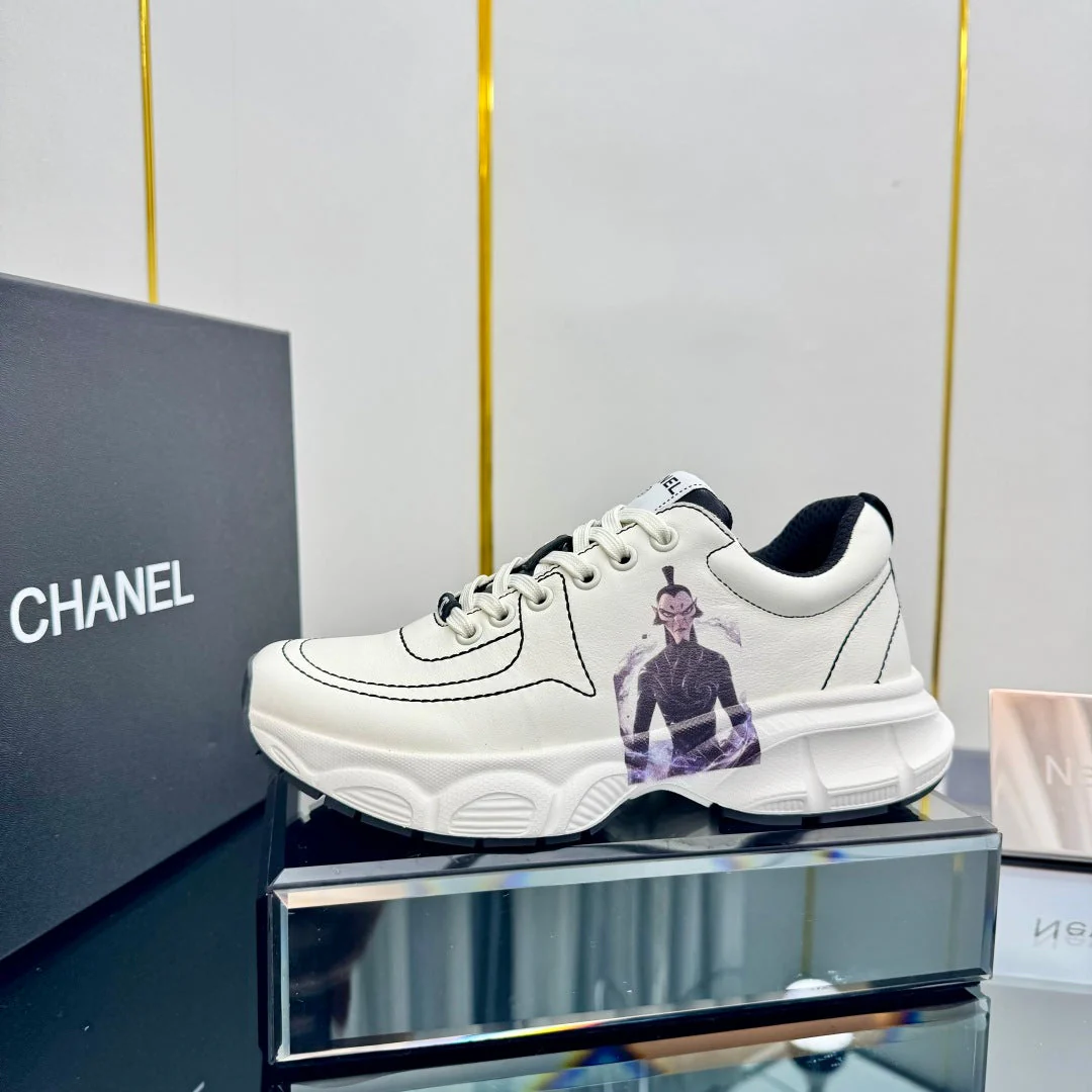 TRAINERS SNEAKER IN WHITE CALFSKIN WITH STICKER 238625