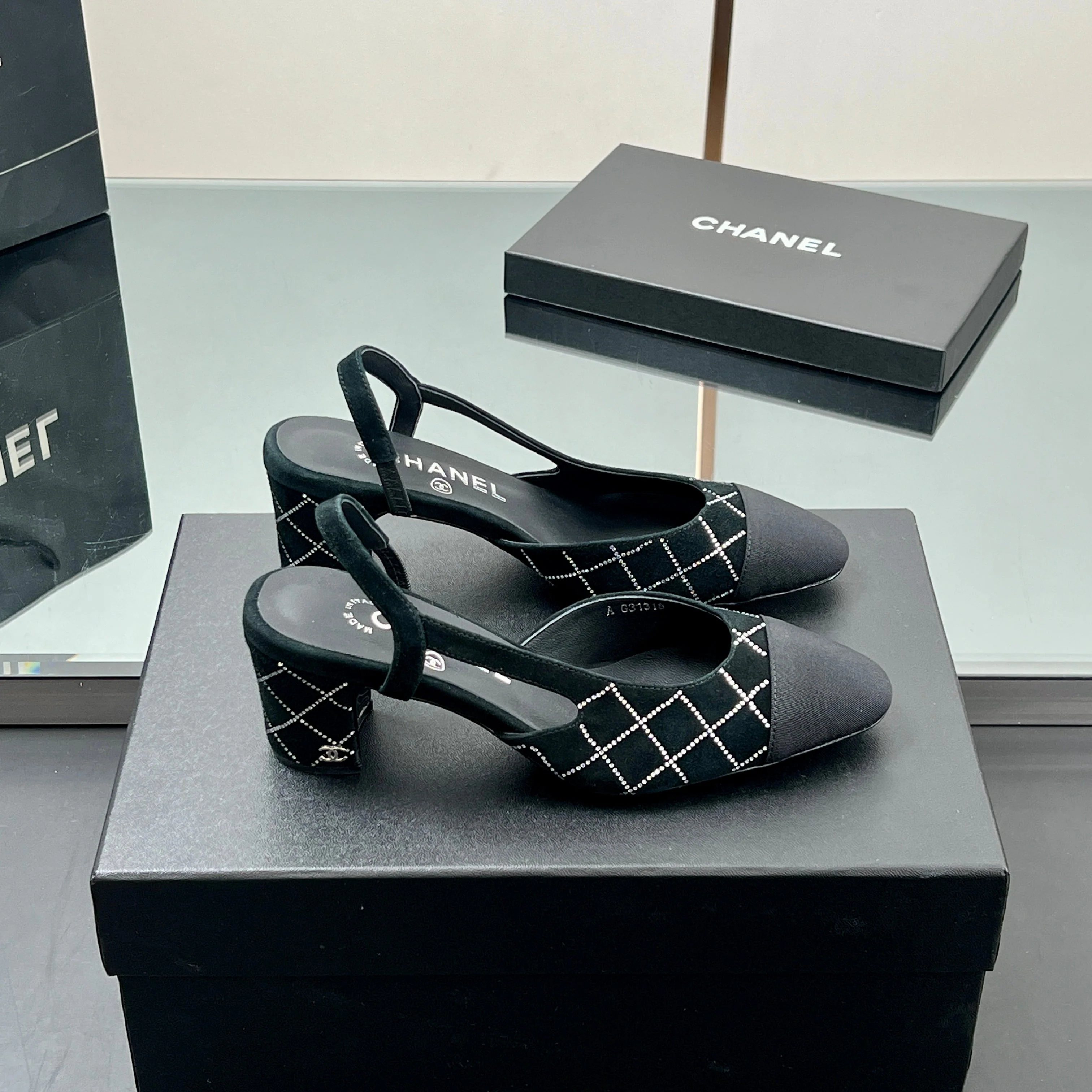 CC SLINGBACK 25S 65 MM IN BLACK SUEDE AND CRYSTALS