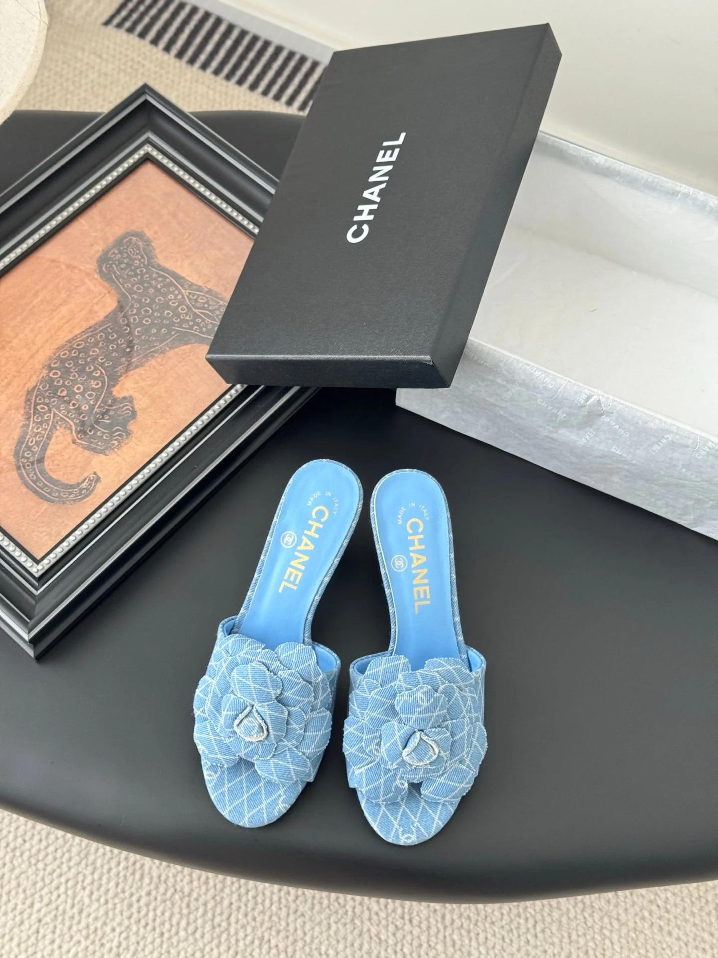HIGH HEELS CAMELLIA IN SKY BLUE DENIM
