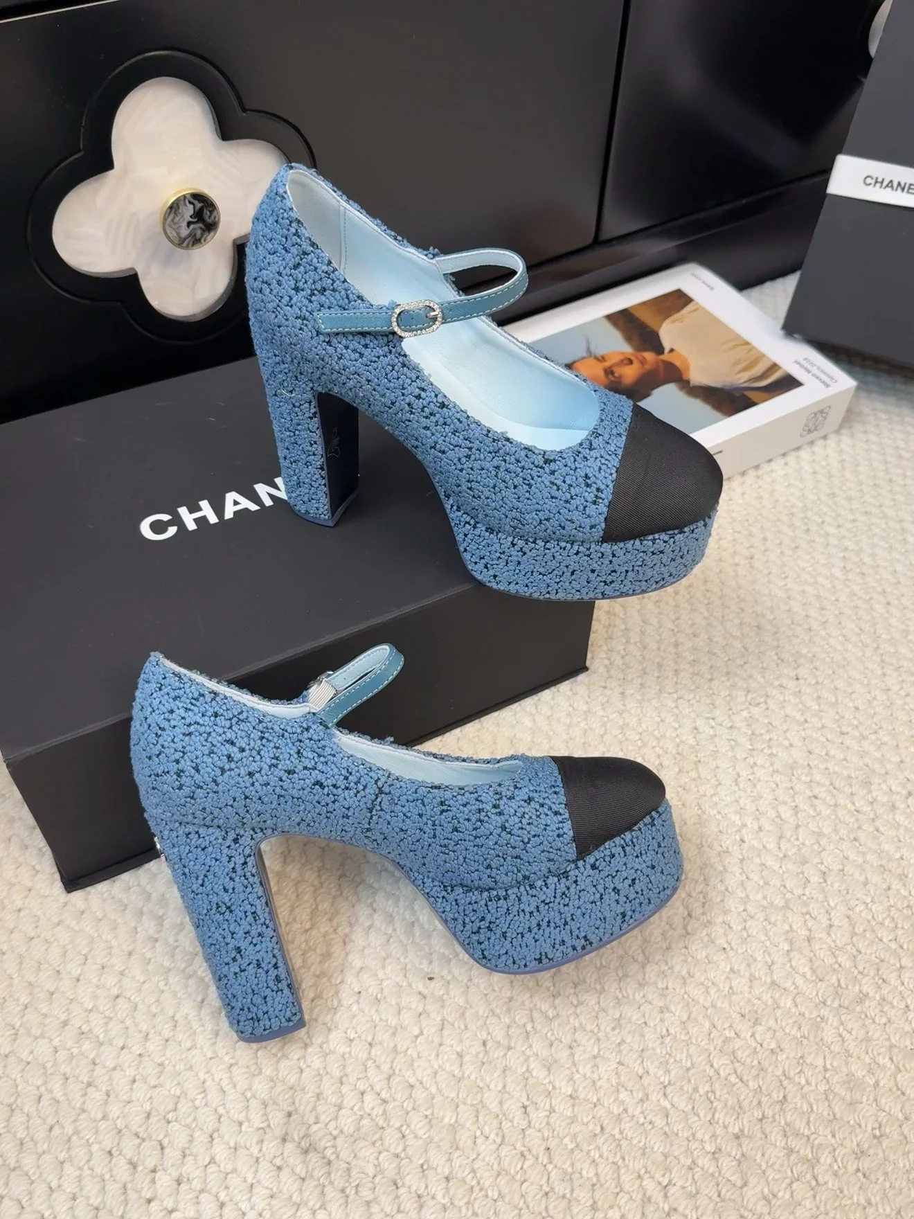 FLATFORM SANDAL IN AEGEAN BLUE TWEED AND BLACK FABRIC