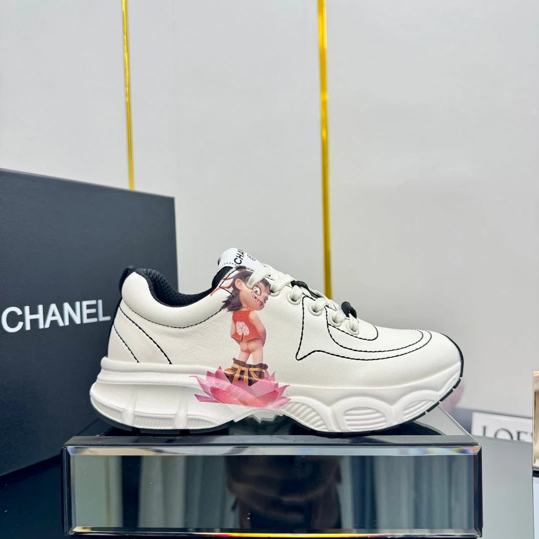 TRAINERS SNEAKER IN WHITE CALFSKIN WITH STICKER 238624
