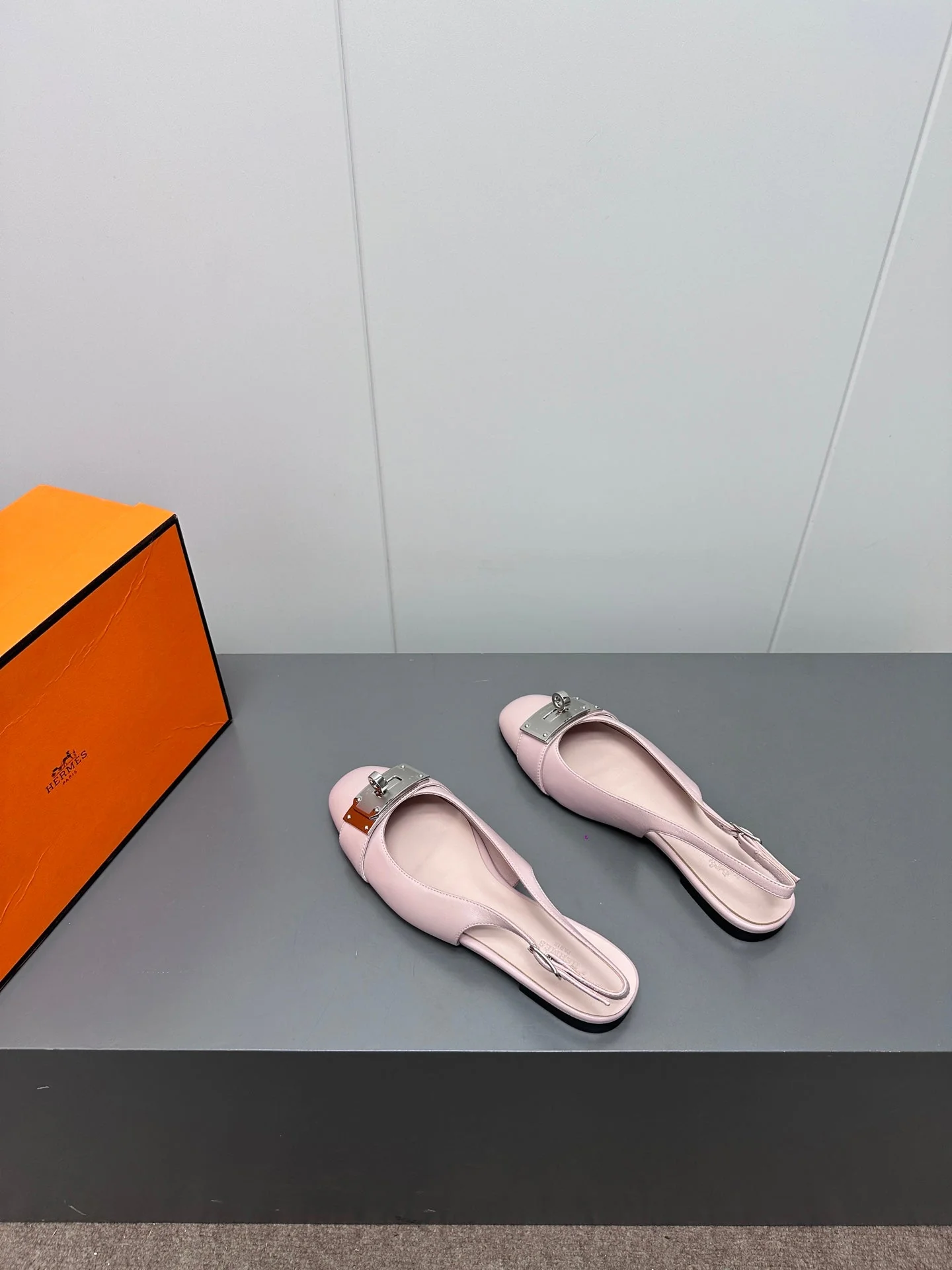 INNOCENTE SLINGBACK IN LIGHT PINK CALFSKIN