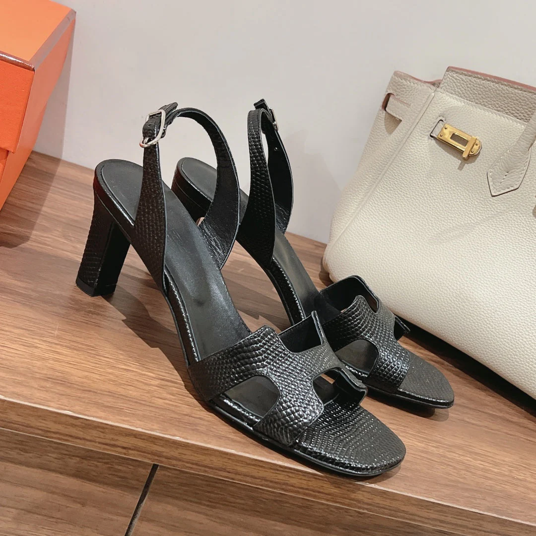 HOLY 75 SANDAL IN BLACK GRAINED CALFSKIN