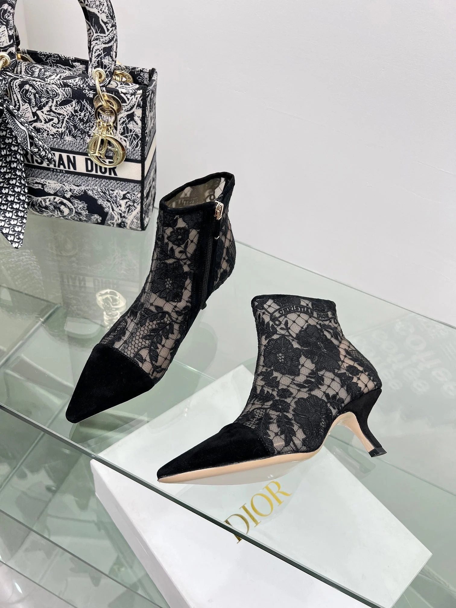 DIOR 25S POINTED-TOE ANKLE BOOTS 50 MM IN BLACK MESH TULLE AND SUEDE
