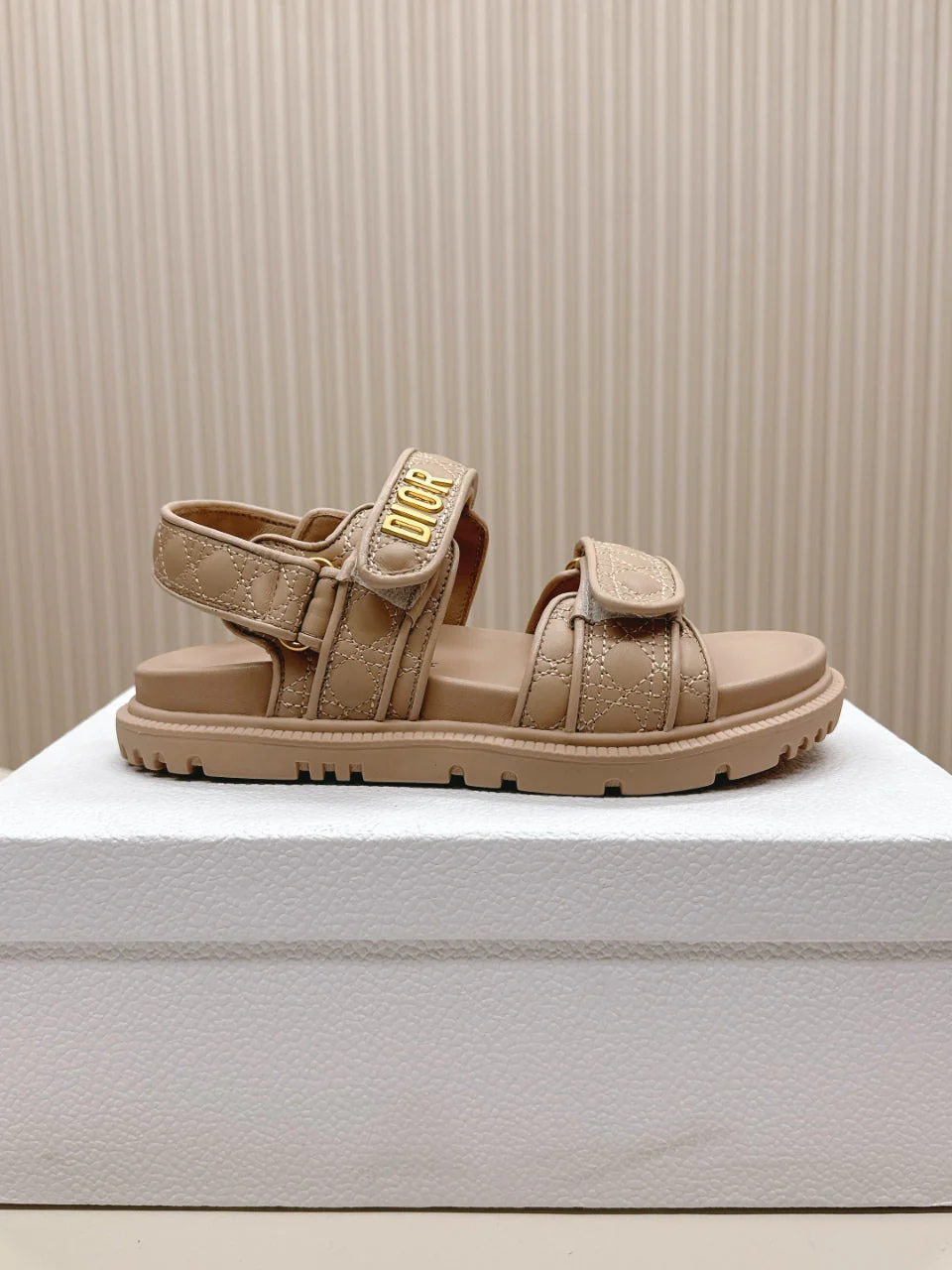 DIOR BACK-STRAP SANDALS 25S IN BEIGE CALFSKIN
