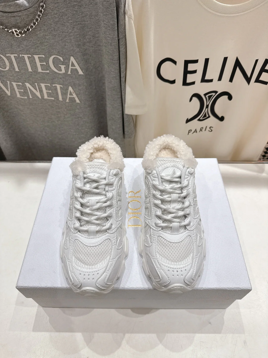 DIOR CHRONO SNEAKER 25S IN WHITE LAMBSKIN AND MESH FABRIC STYLE 11