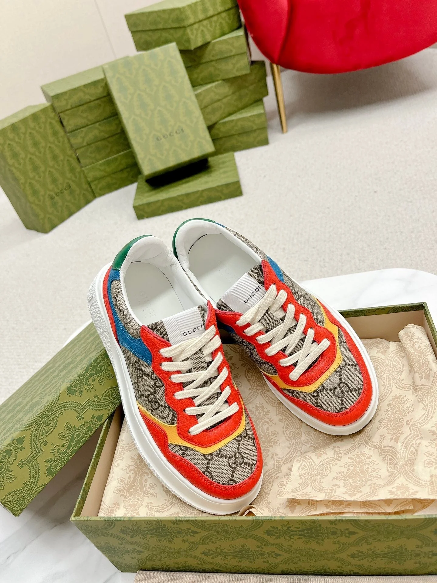 GG TRAINER LIGHT BROWN AND CANDY CALFSKIN