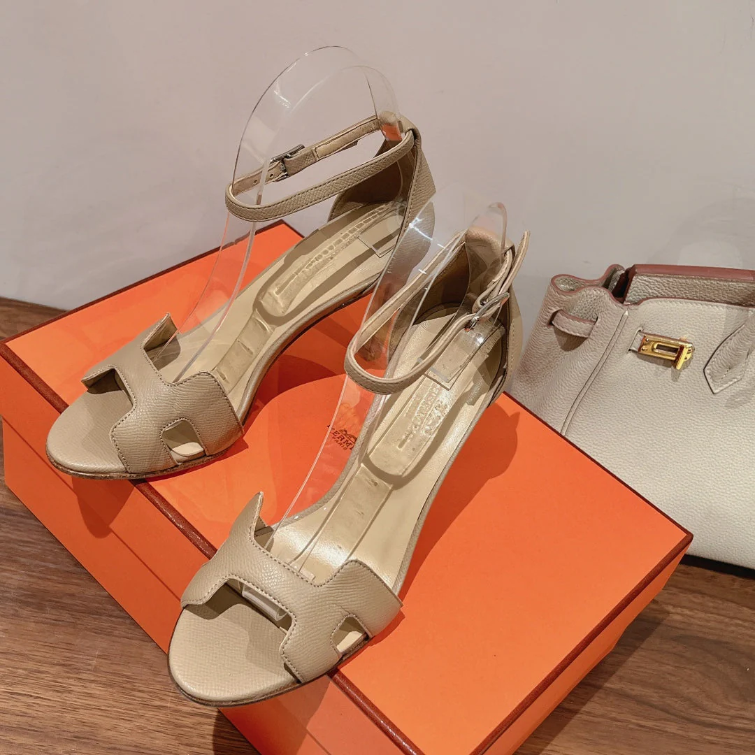 PREMIERE 105 SANDAL IN SAND BROWN CALFSKIN