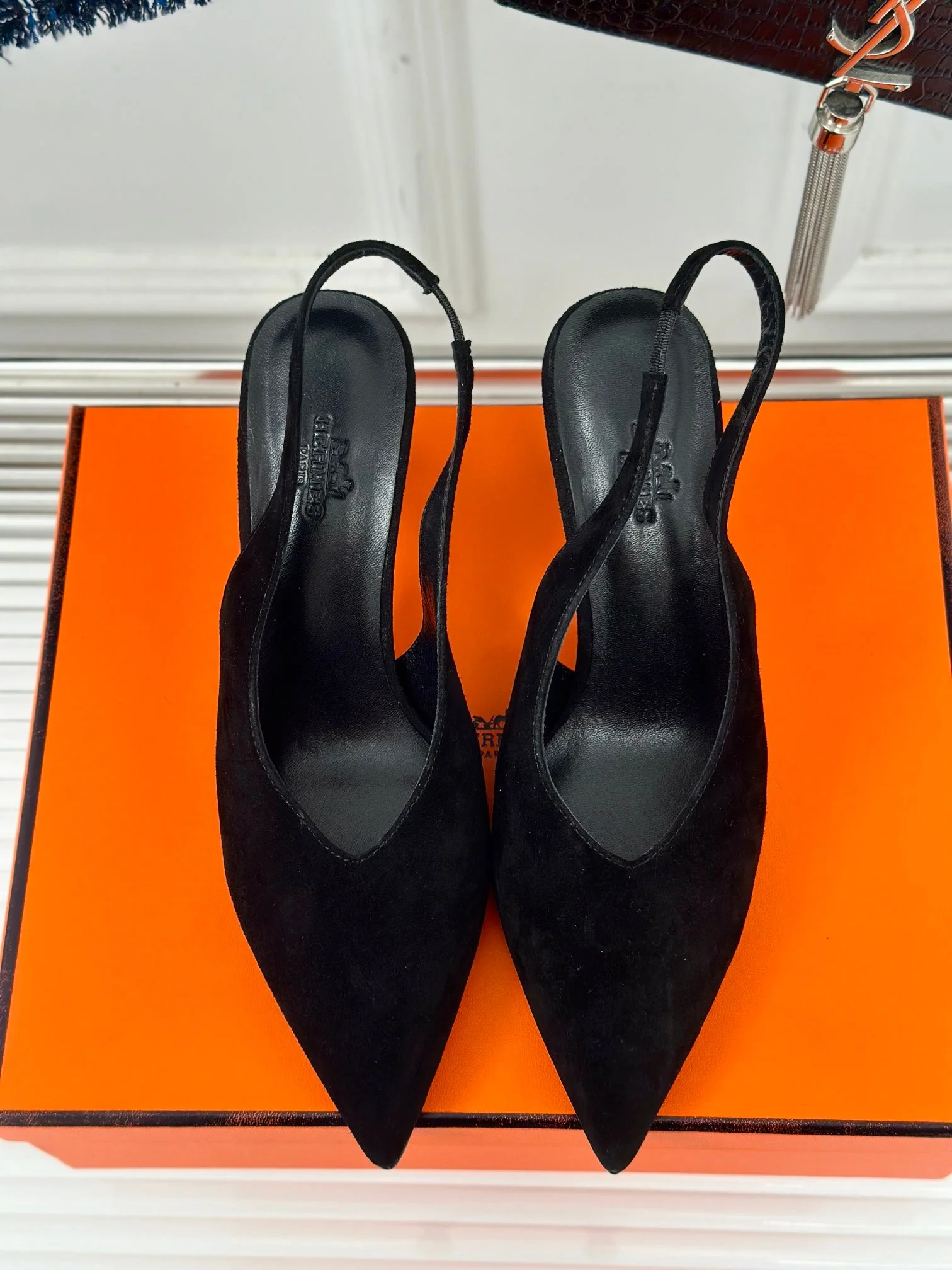 HIGH HEEL 75 MM POINTED- TOE SANDAL IN BLACK SUEDE