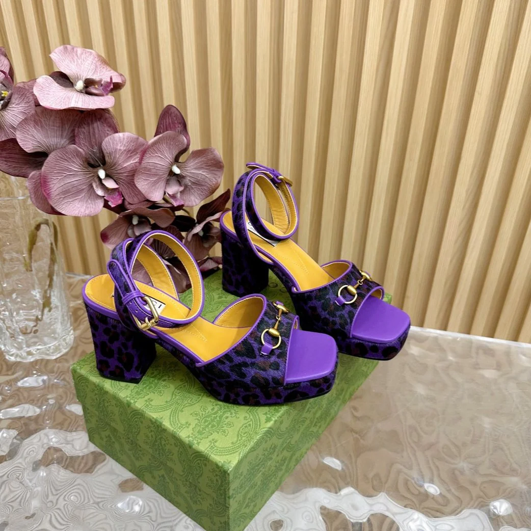 HORSEBIT HIGH-HEEL SANDAL WITH LEOPARD PRINT IN PURPLE VELVET AND CALFSKIN LINING