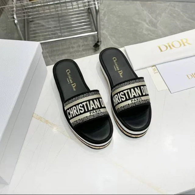 CD DWAY PLATFORM SLIDE IN BLACK AND WHITE COTTON EMBOSSED LOGO