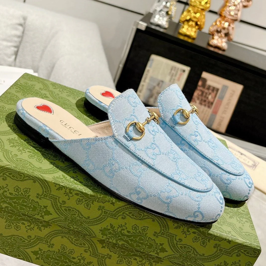 MEN'S MULE WITH HORSEBIT IN LIGHT BLUE MONOGRAM JACQUARD FABRIC