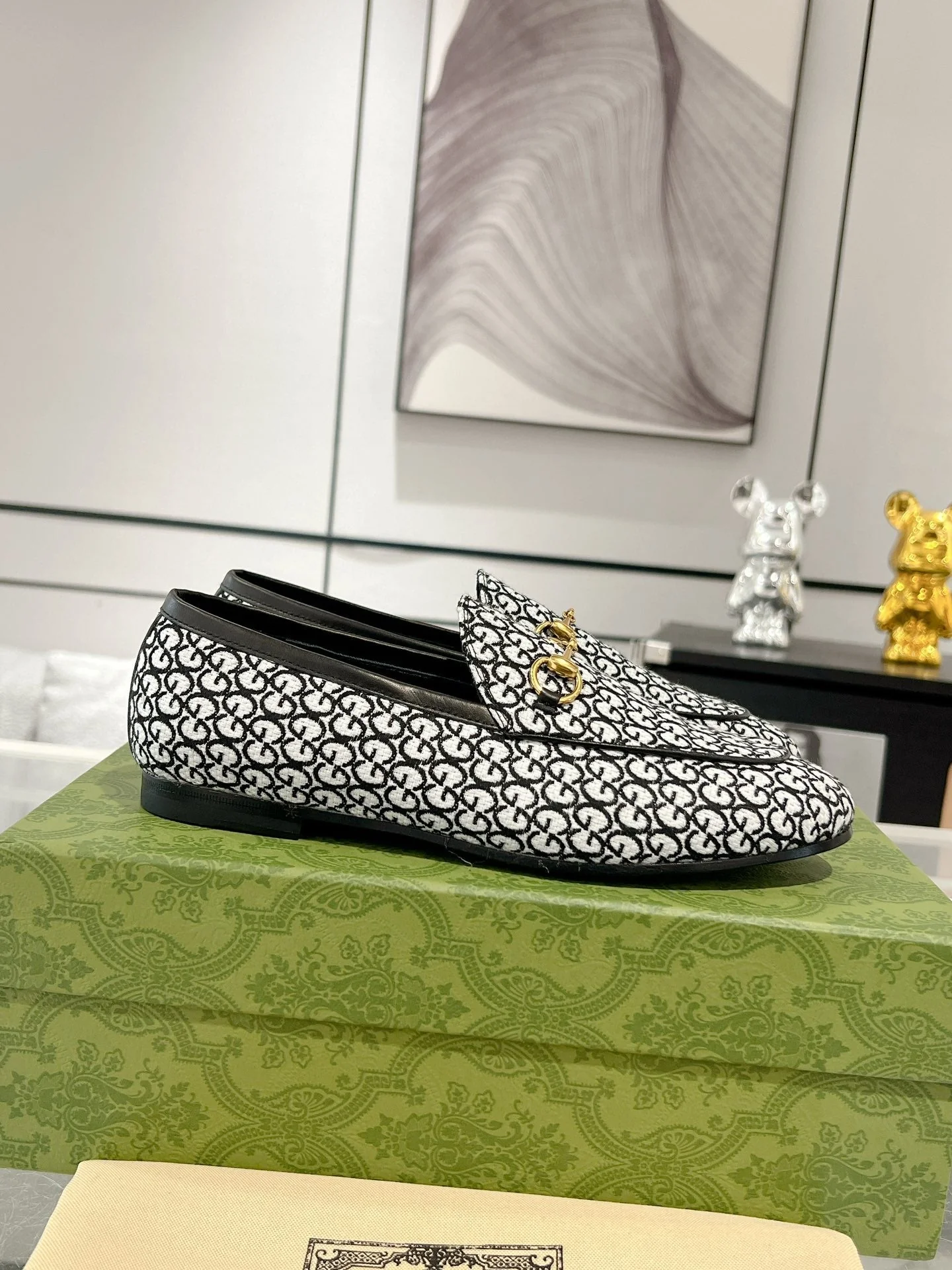 MEN'S LOAFER WITH HORSEBIT IN BLACK MIX WHITE MONOGRAM JACQUARD FABRIC