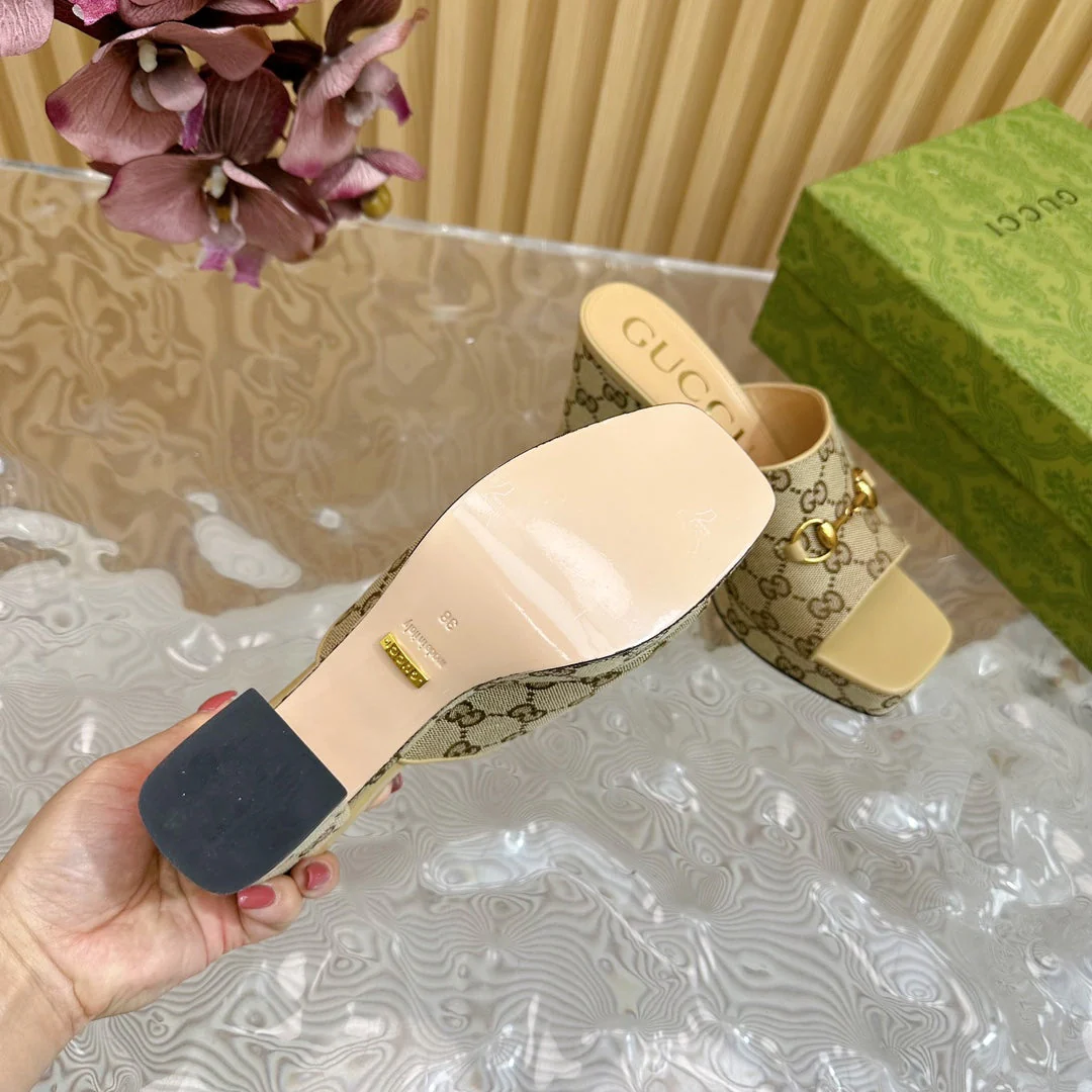 HORSEBIT SLIDE SANDAL IN ECRU BEIGE MONOGRAM CANVAS AND SHEEPSKIN LINING