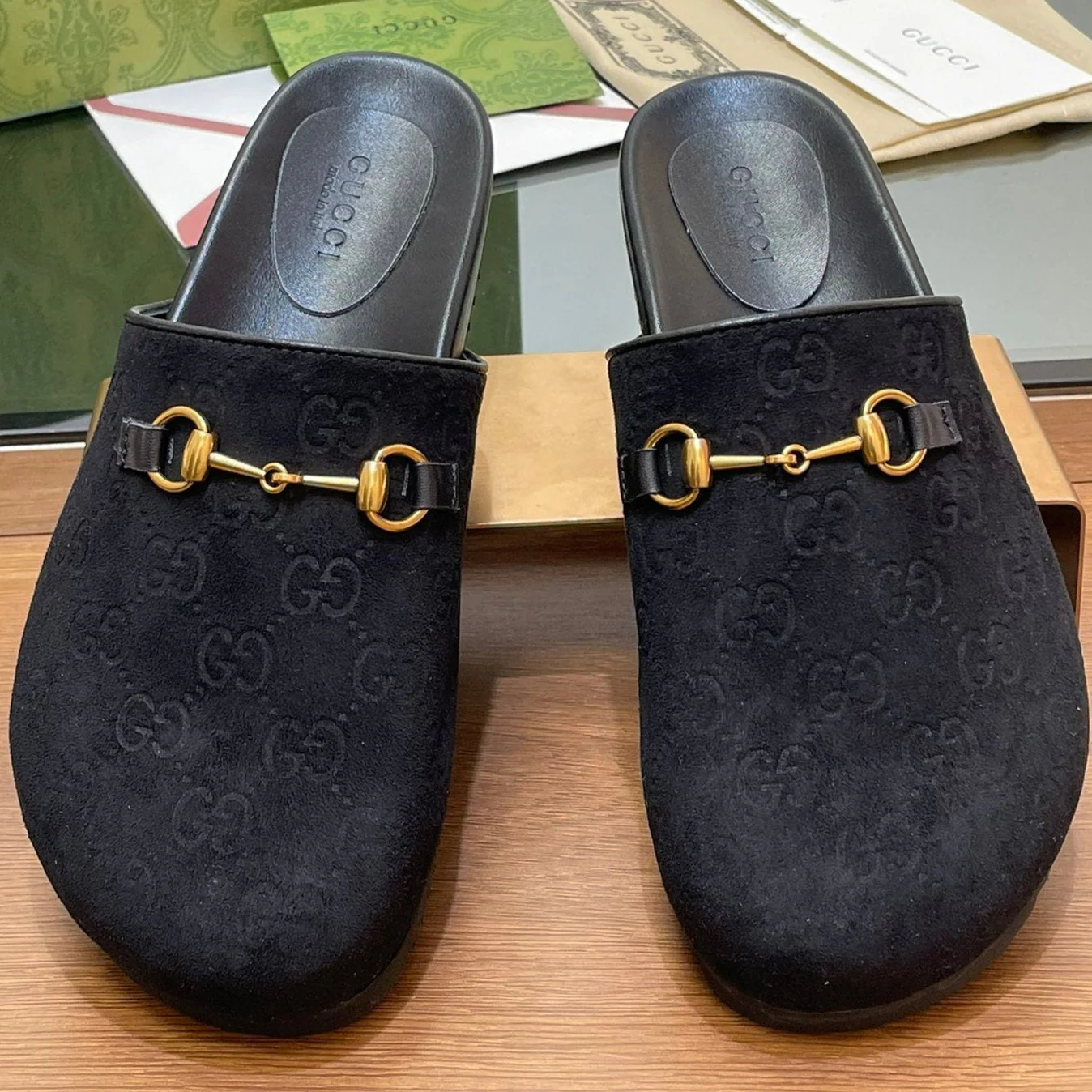 GG HORSEBIT MULE IN BLACK EMBOSSED SUEDE AND SHEEPSKIN LINING
