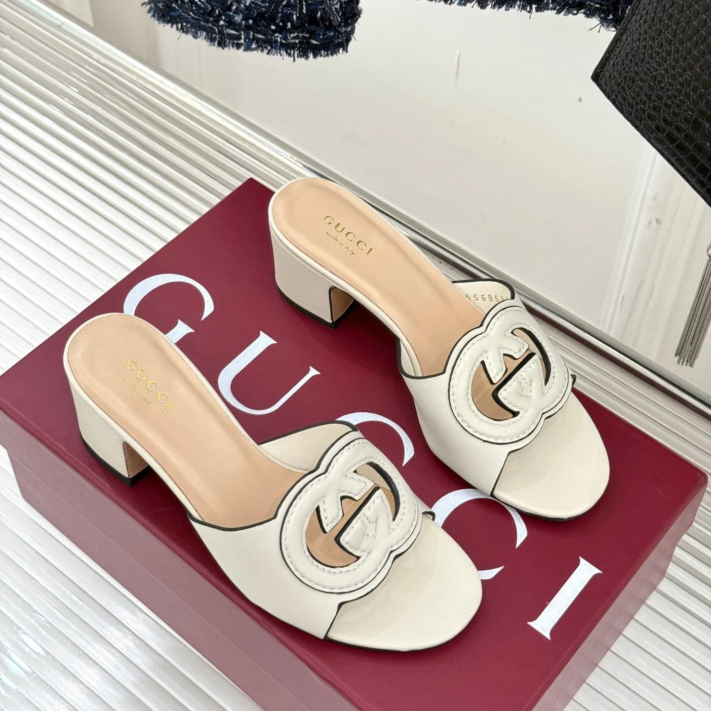 MID-HEEL MULE IN CREAM WHITE CALFSKIN