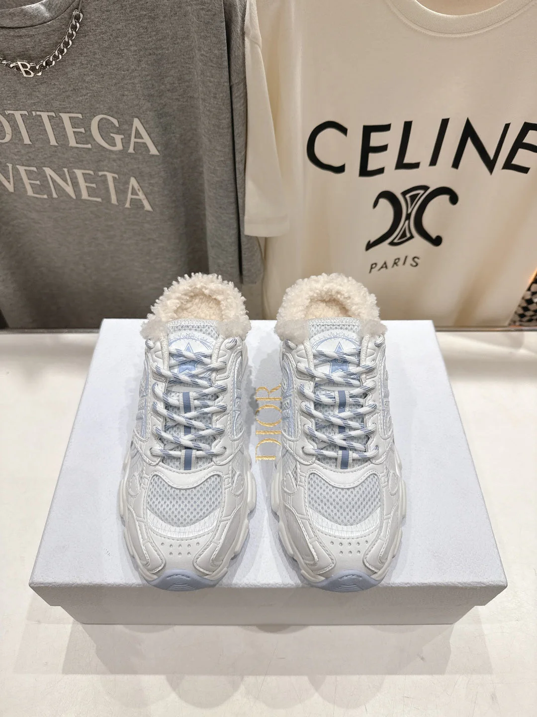 DIOR CHRONO SNEAKER 25S IN WHITE MIX BLUE LAMBSKIN AND MESH FABRIC STYLE 9