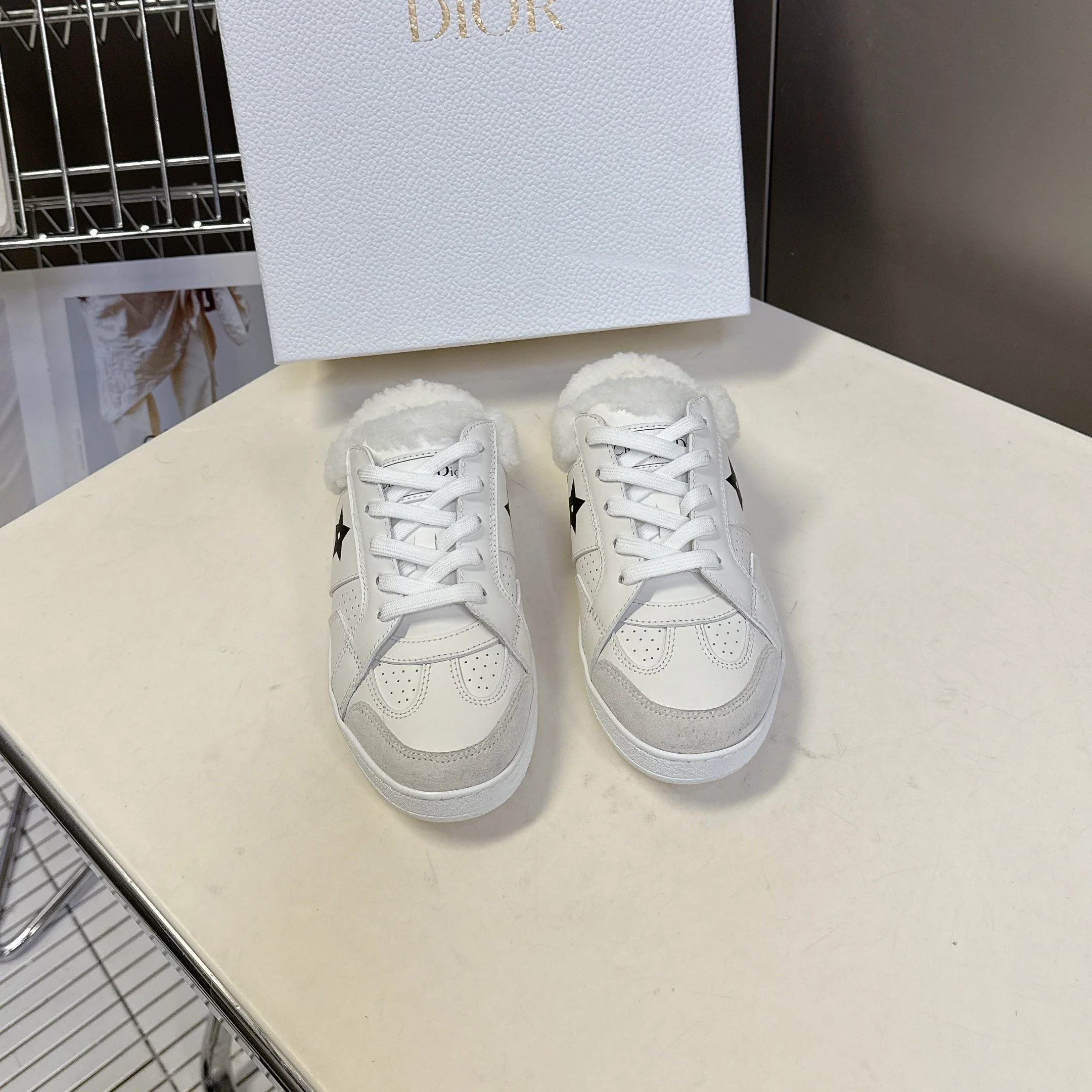 DIOR 25S DIOR STAR SNEAKERS IN WHITE LAMBSKIN AND WOOL