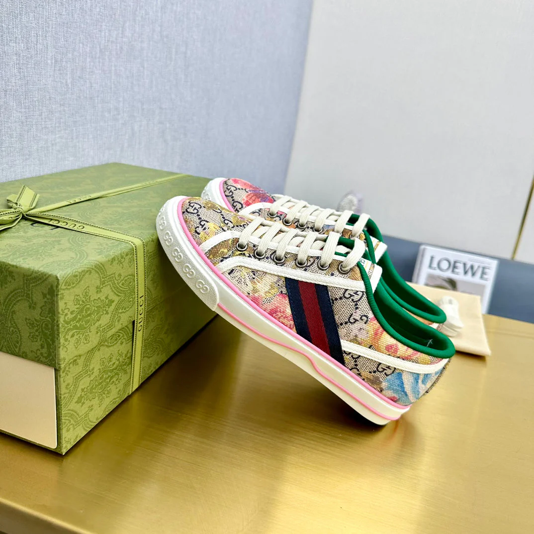 GG TENNIS 1977 TRAINER CANVAS WITH FLOWERS MOTIF