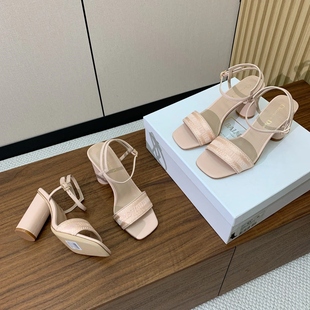 HIGH HEEL EMBROIDERED SANDAL IN LIGHT PINK CALFSKIN AND WOVEN STRAPS