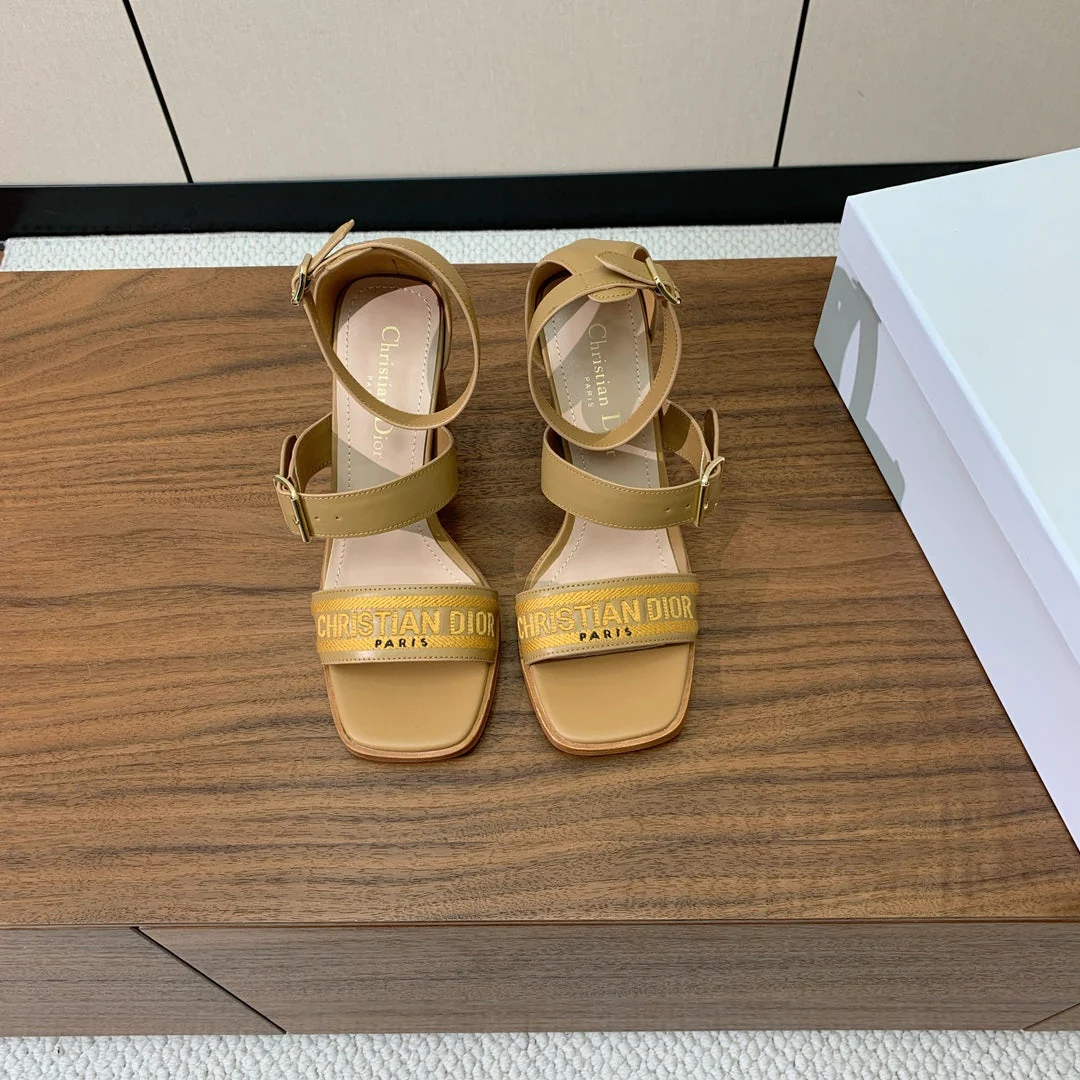 THREE-STRAP HIGH-HEELED EMBROIDERED SANDALS CAMEL BROWN