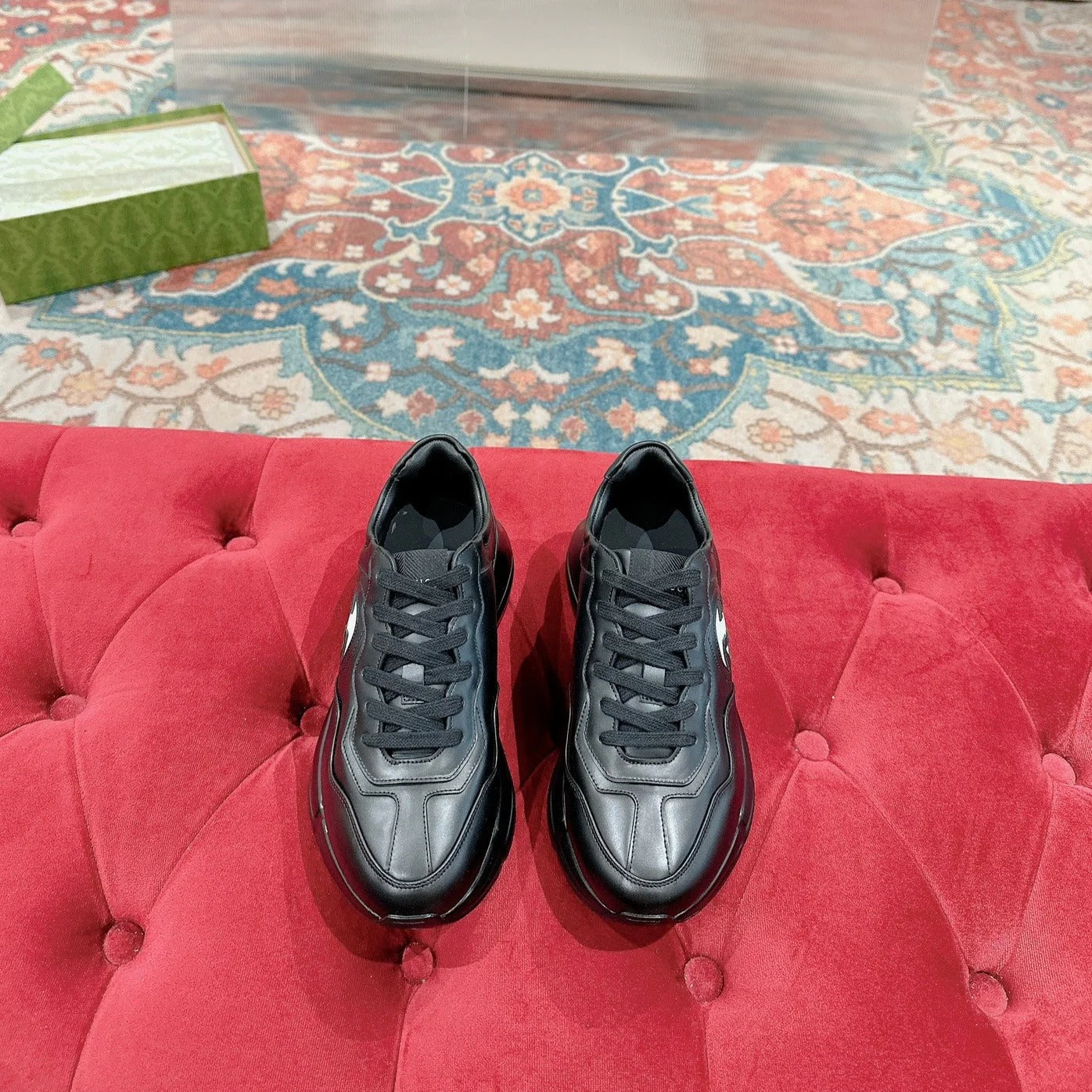 GG RHYTON TRAINER BLACK CALFSKIN WITH WHITE LOGO