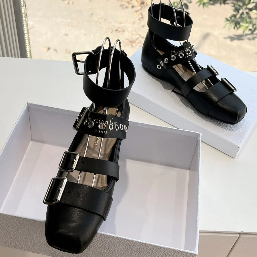 PUNK BALLET FLAT IN BLACK CALFSKIN