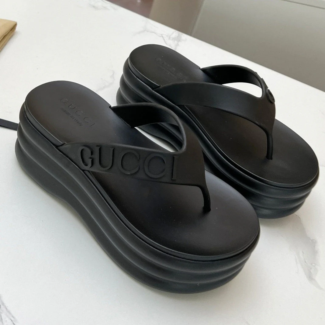 THONG PLATFORM 5 CM IN BLACK IMPORTED TPU